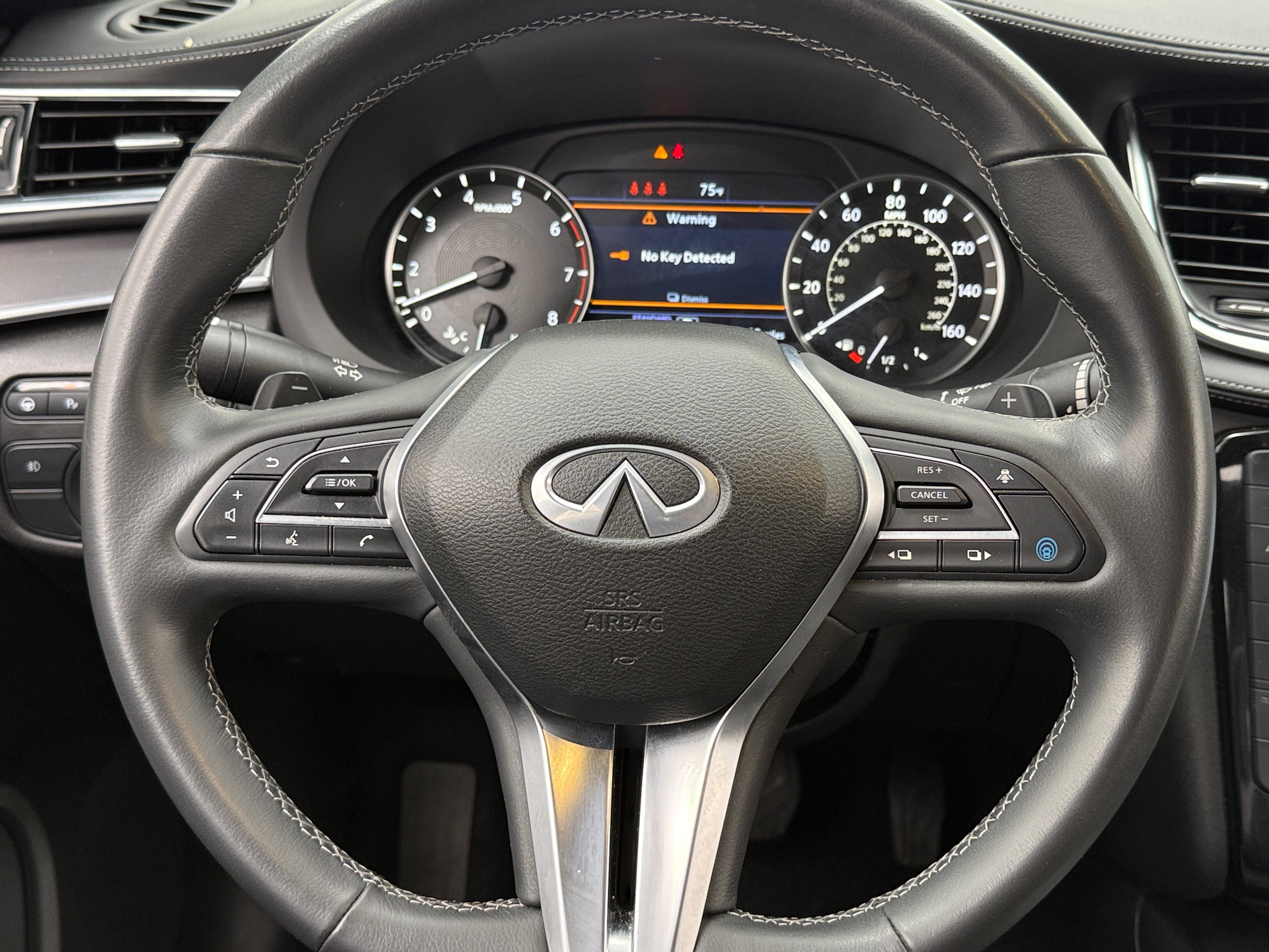 2022 INFINITI QX50 Luxe 4