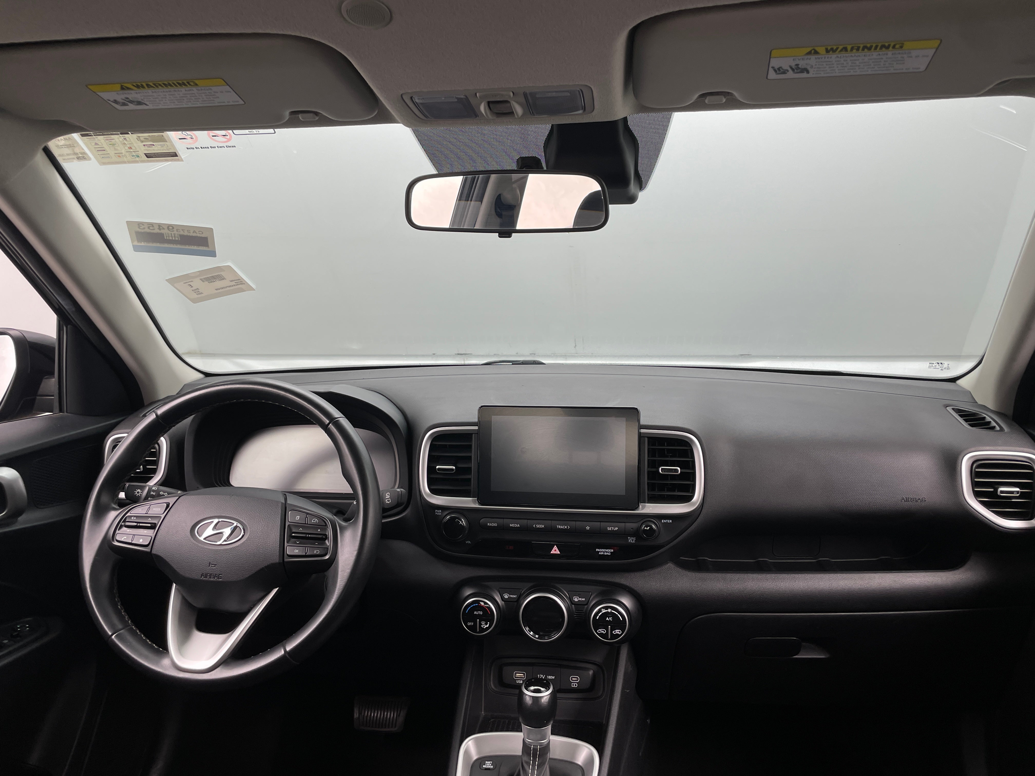 2023 Hyundai Venue SEL 3