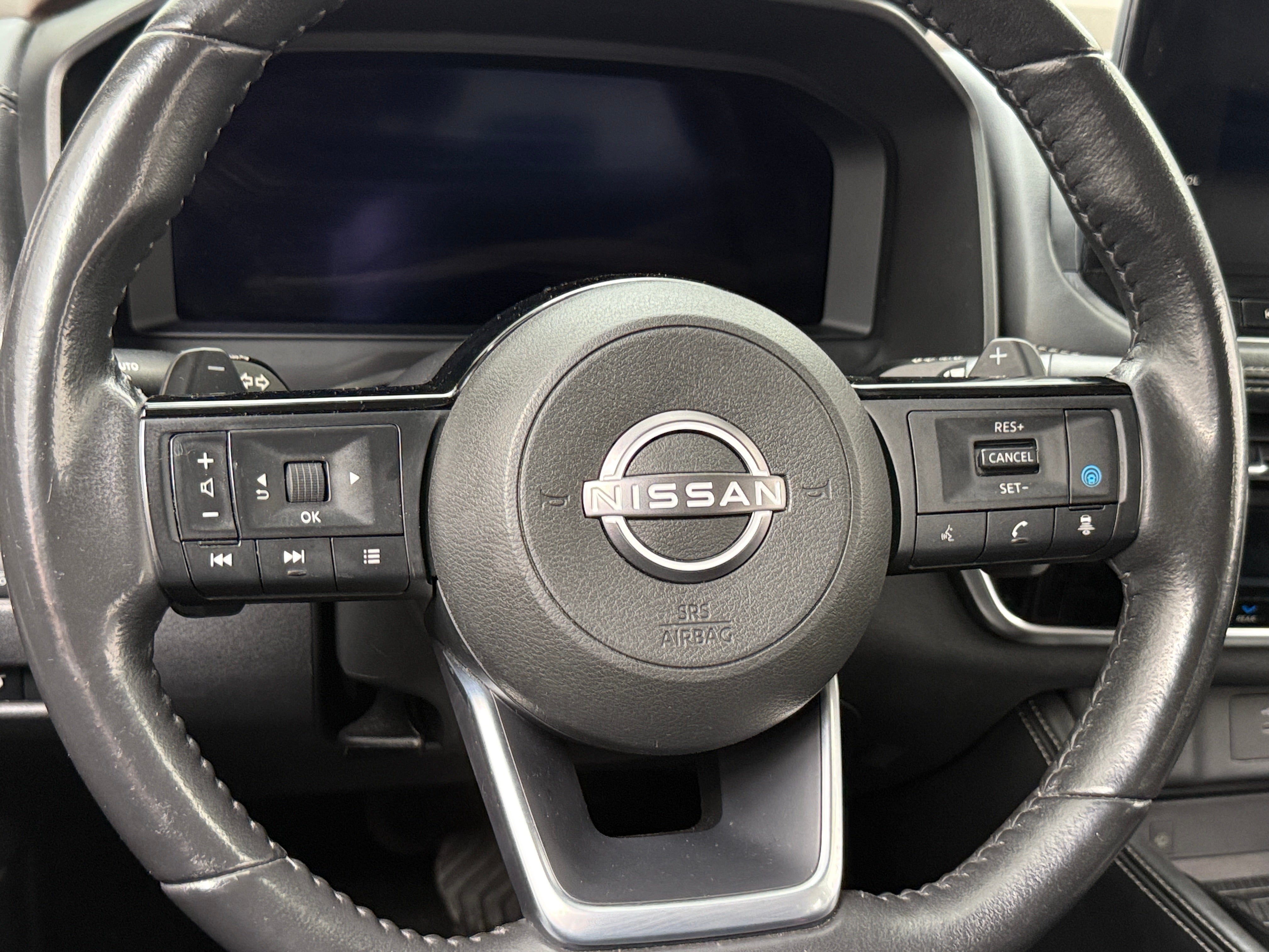 2023 Nissan Rogue Platinum 4