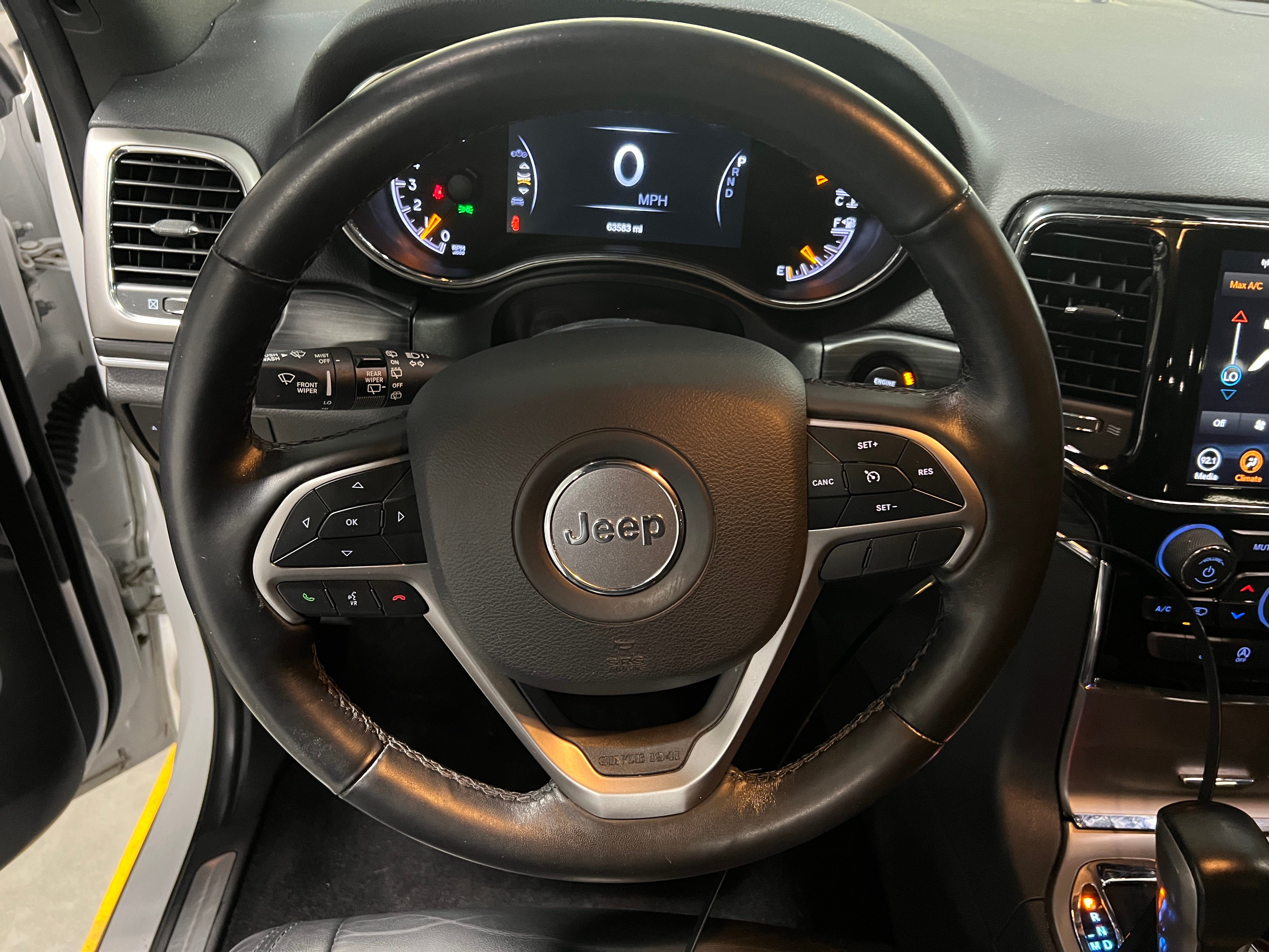 2020 Jeep Grand Cherokee Limited Edition 4
