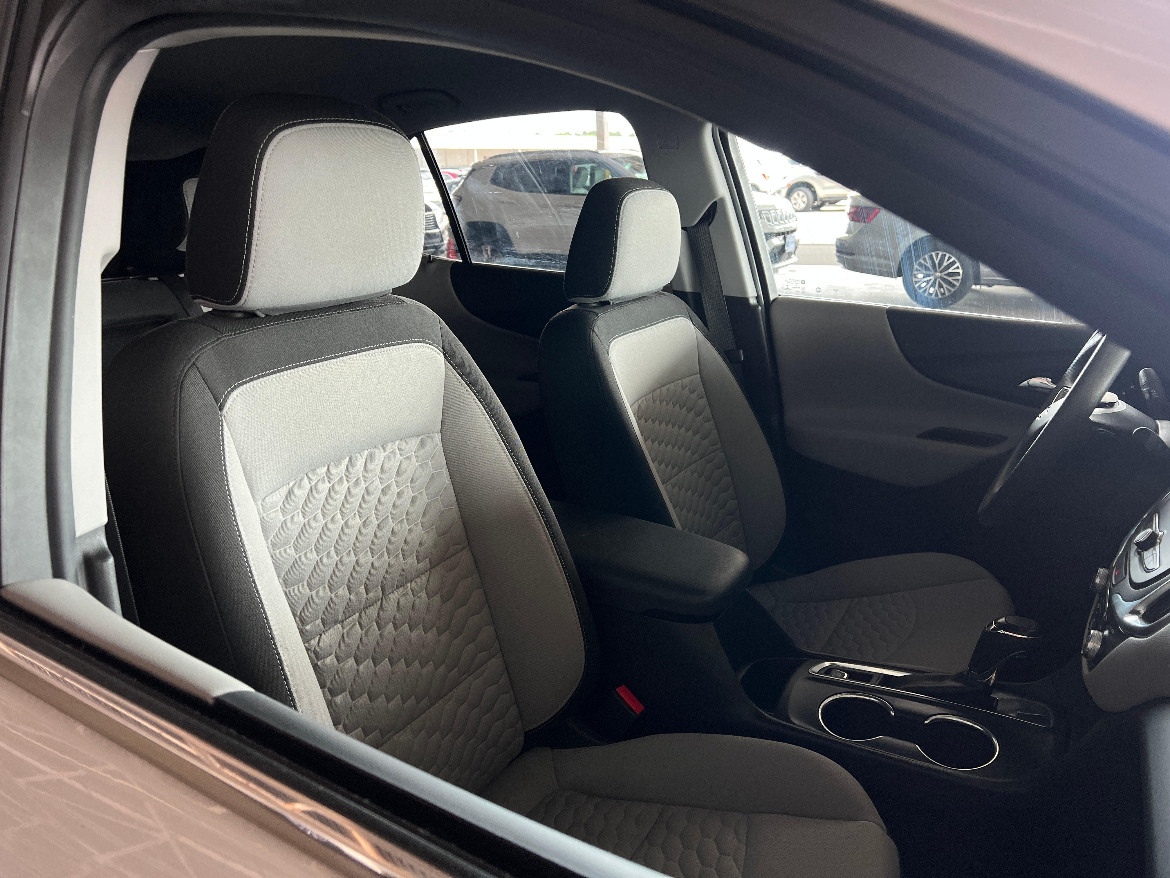 2021 Chevrolet Equinox LT 2