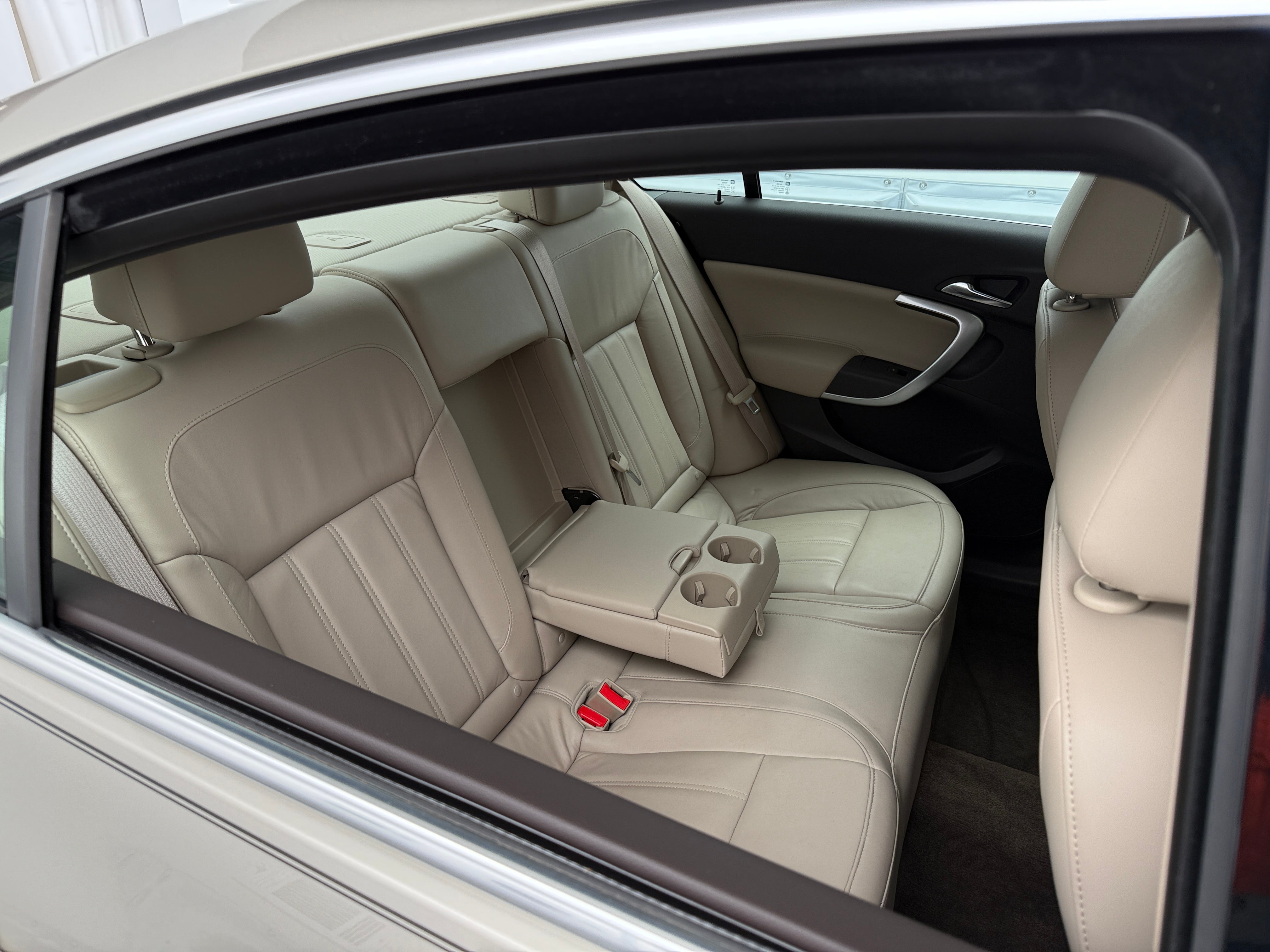 2016 Buick Regal Base 5