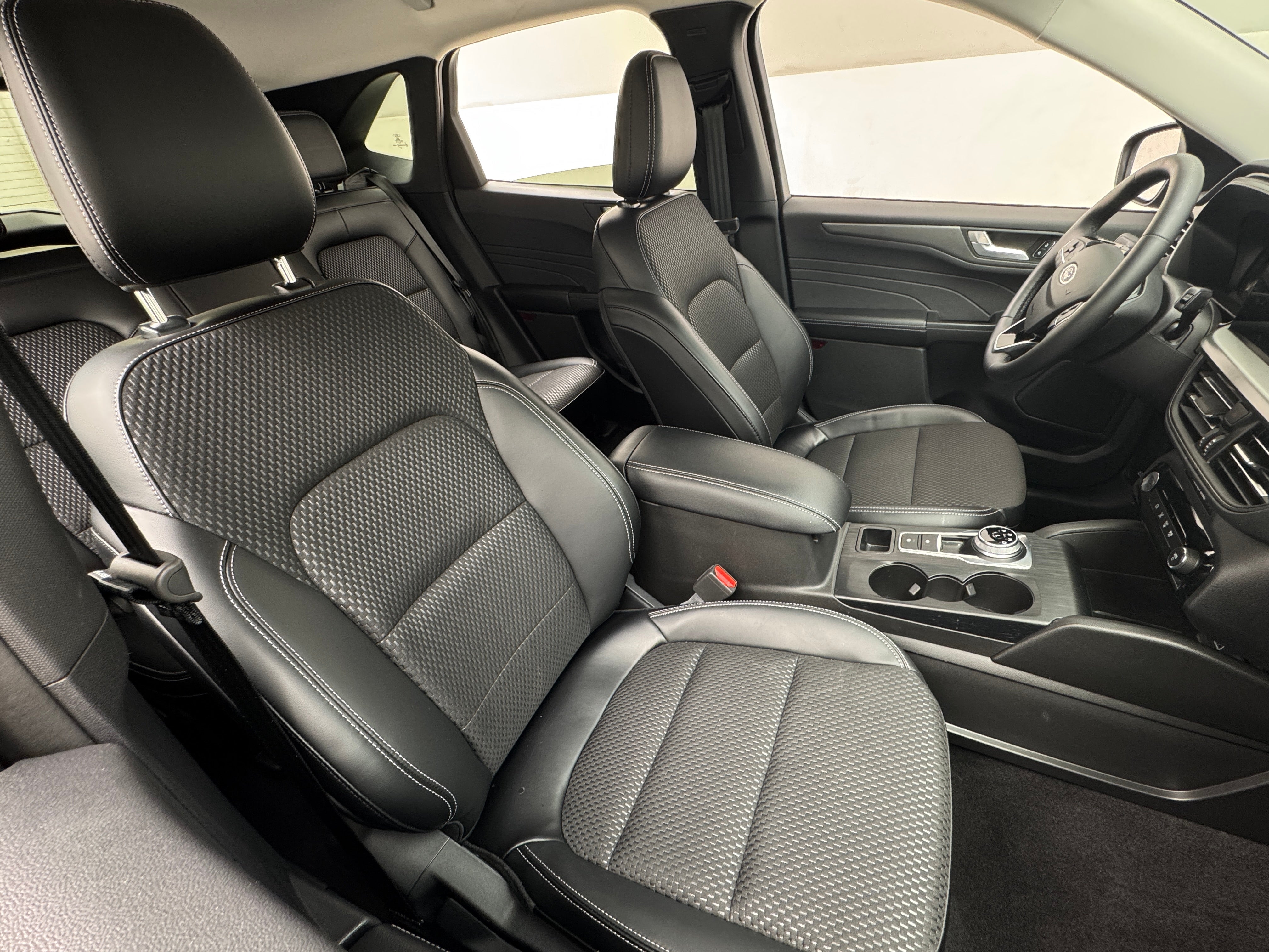 2024 Ford Escape Plug-in Hybrid 2