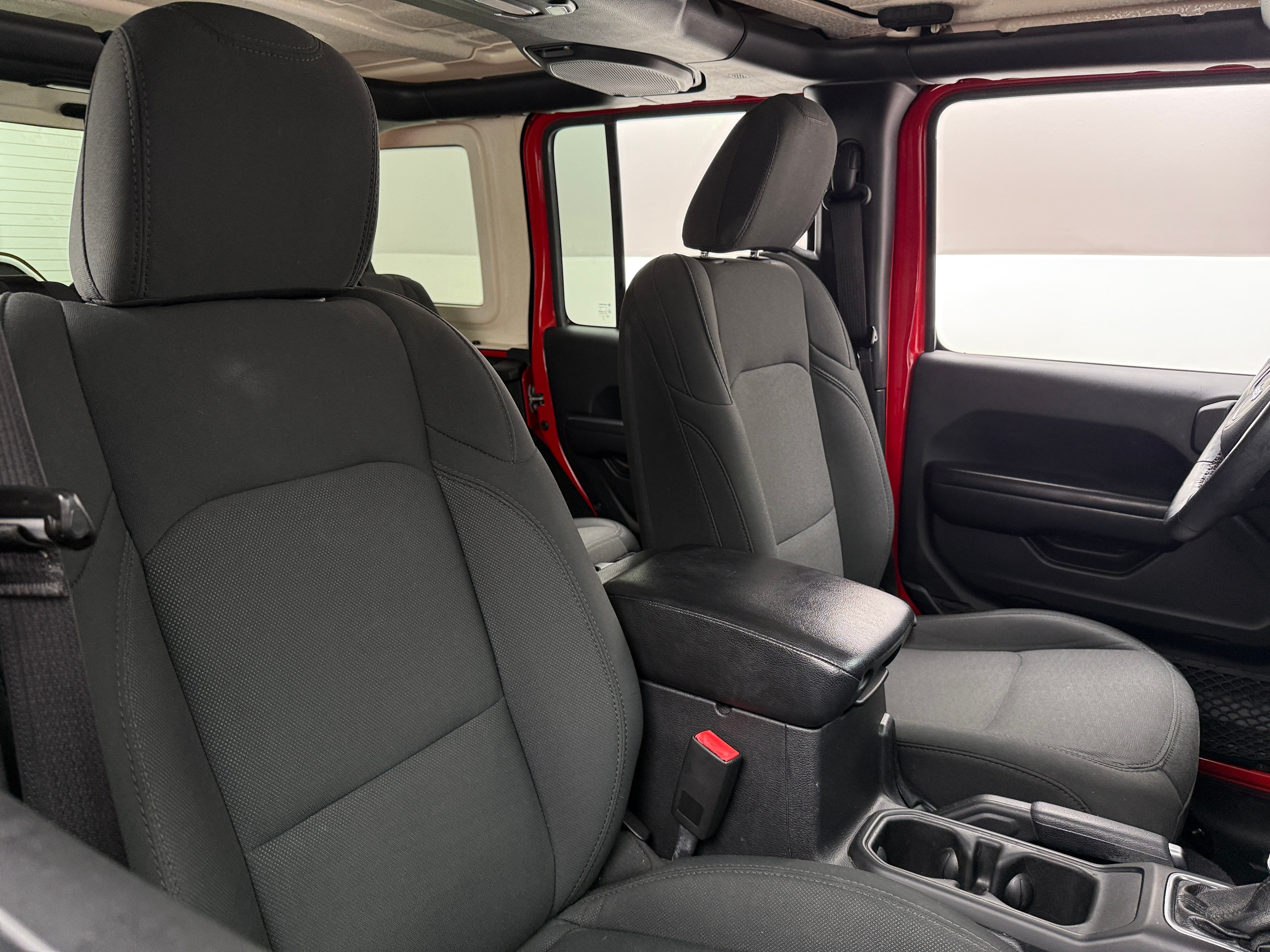 2019 Jeep Wrangler Unlimited Sport S 2