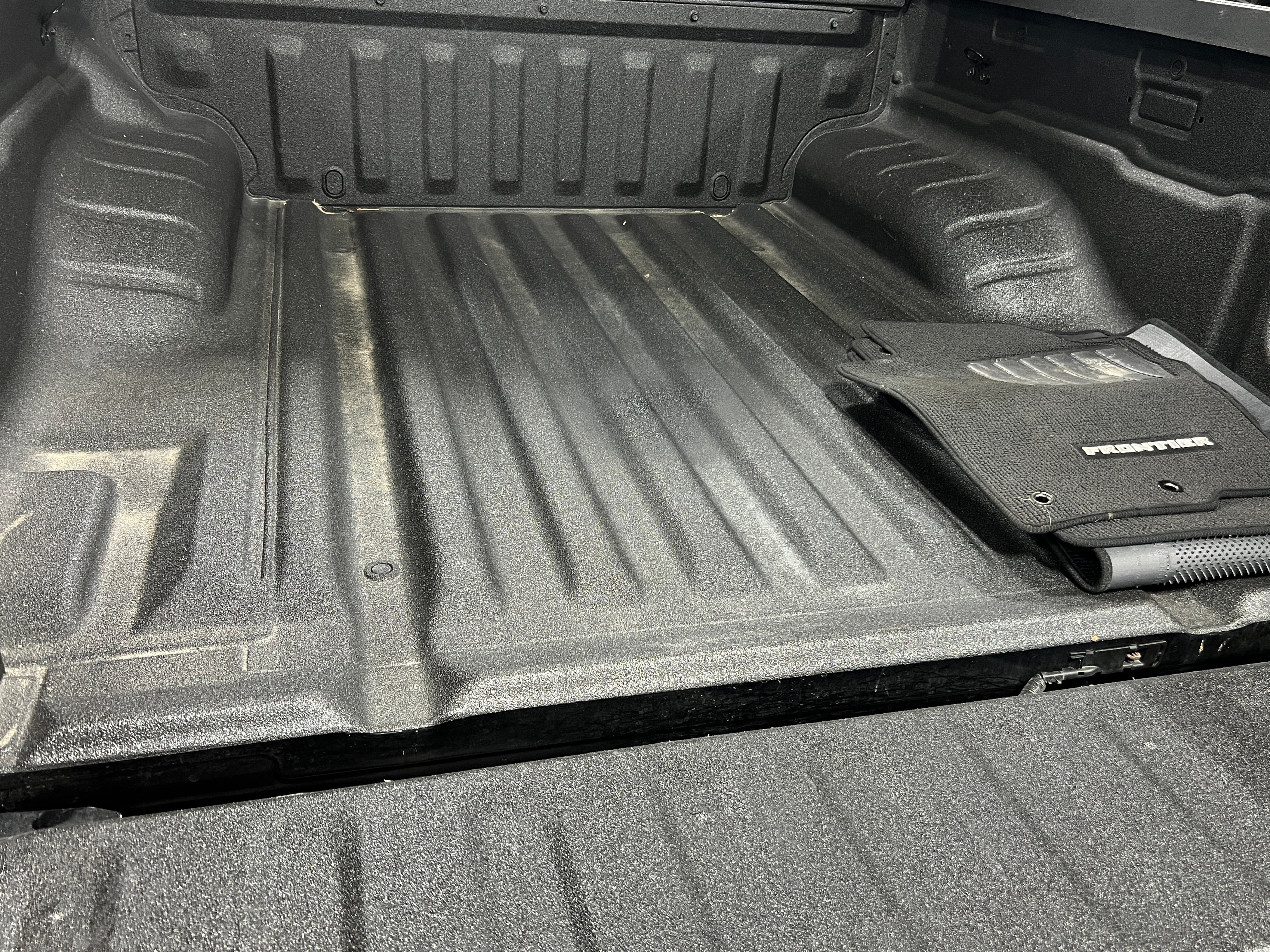 2024 Nissan Frontier S/C 7