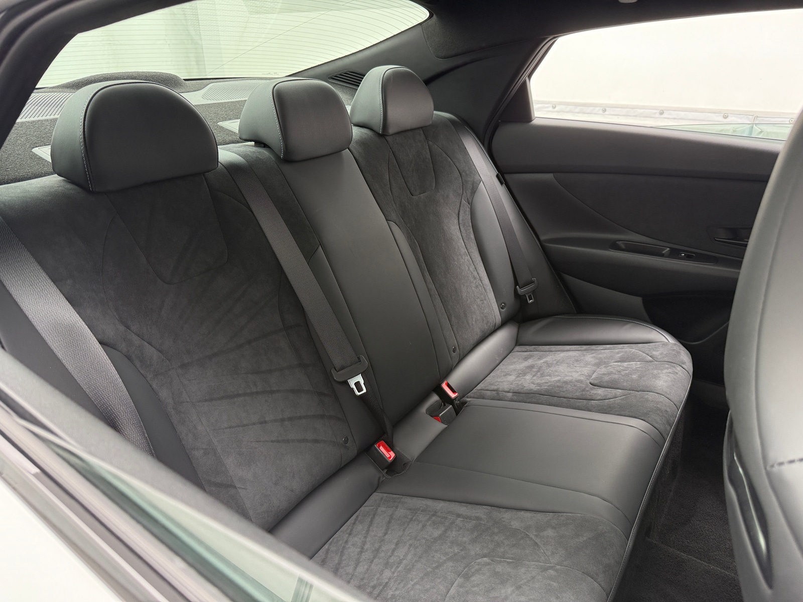 Thumbnail: 2024 Hyundai Elantra - 5