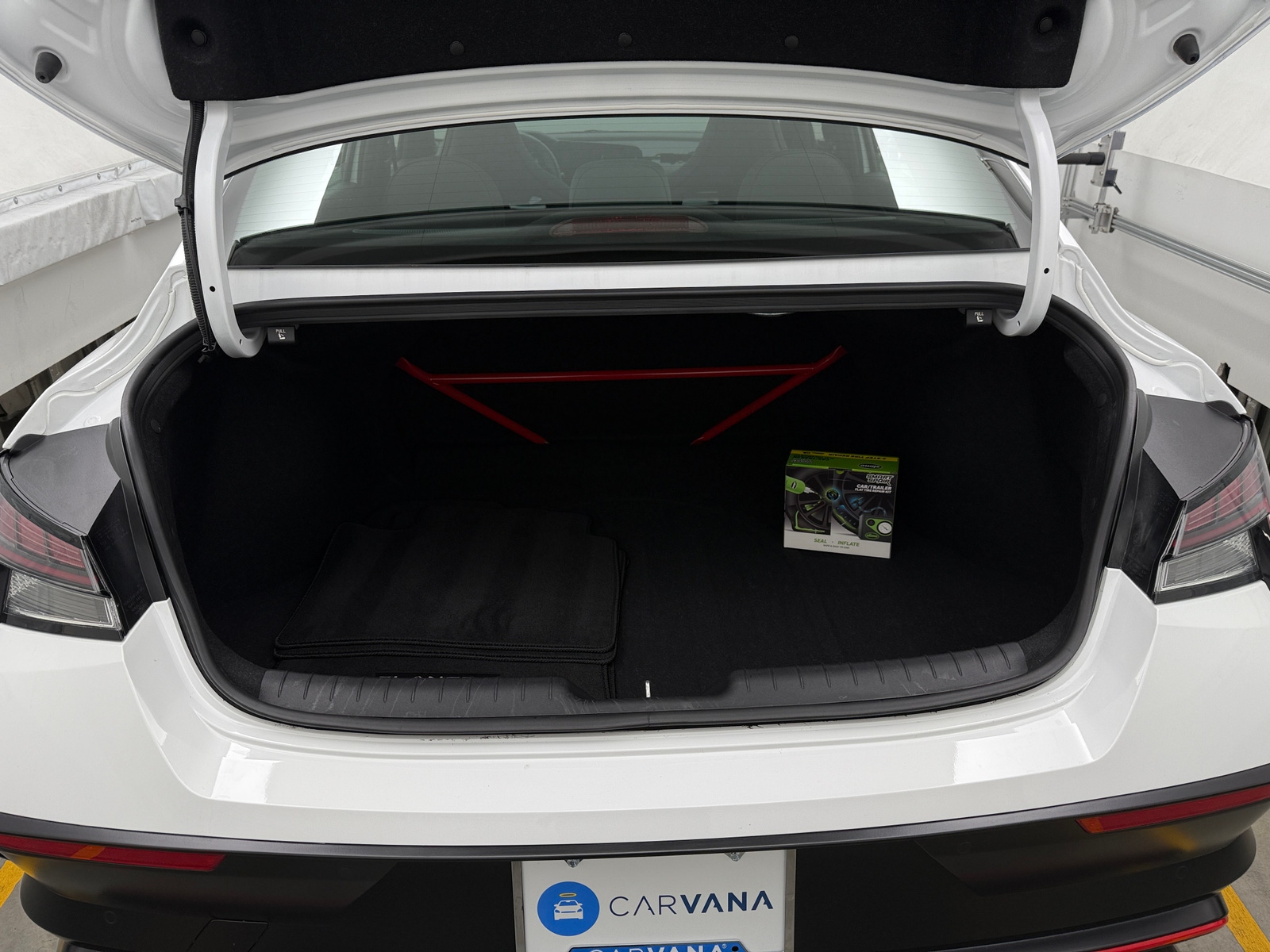 Thumbnail: 2024 Hyundai Elantra - 6