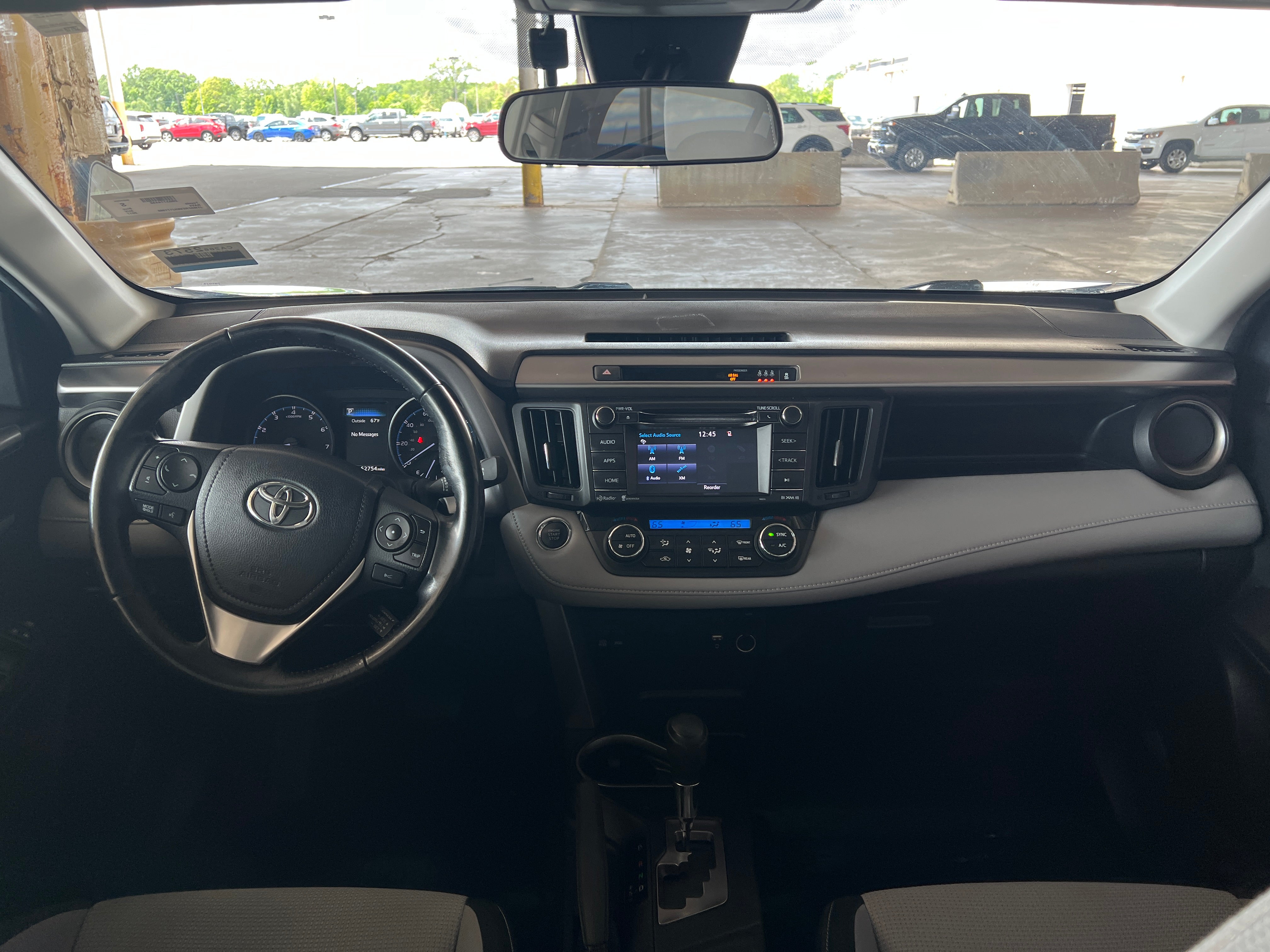 2017 Toyota RAV4 XLE 3