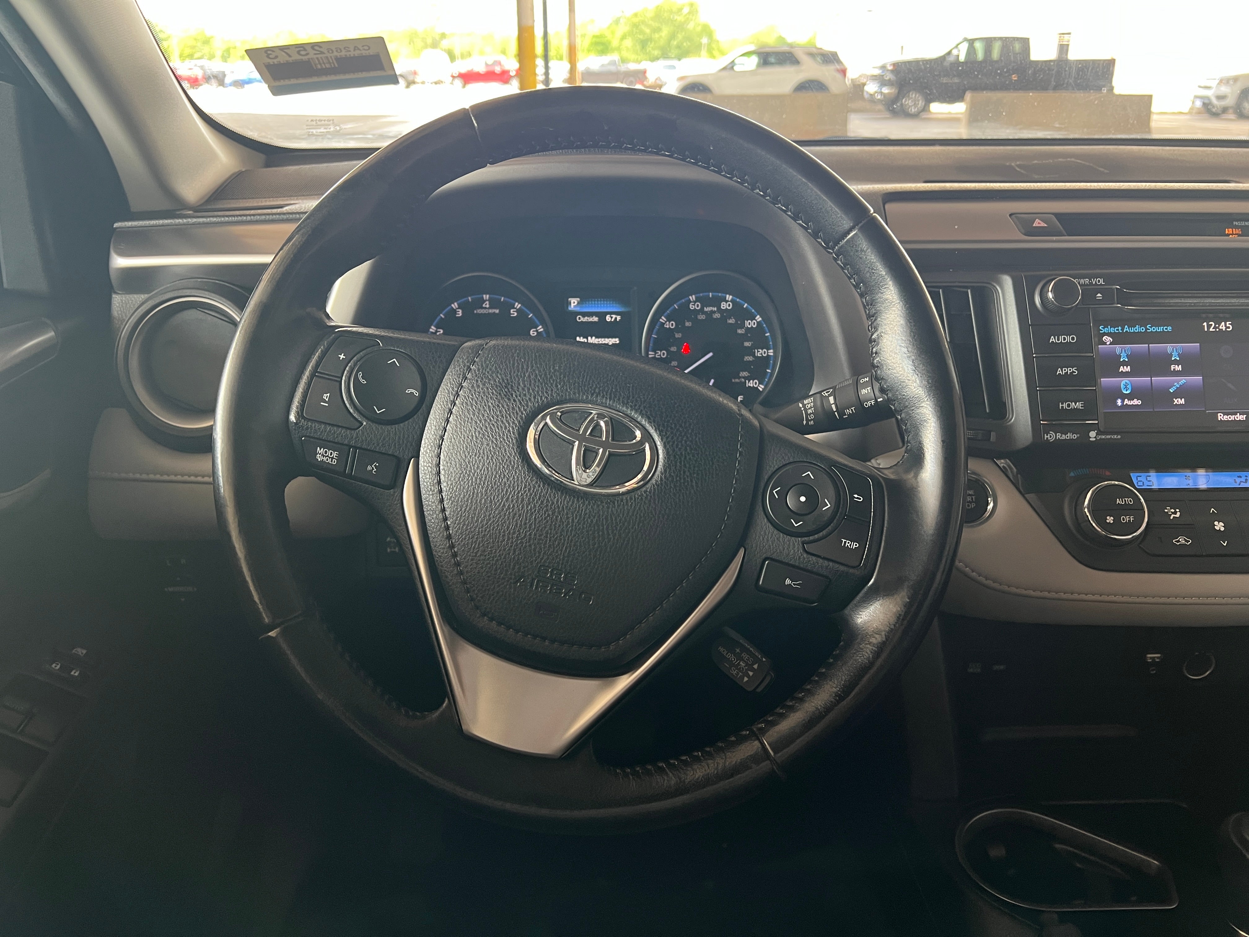2017 Toyota RAV4 XLE 5