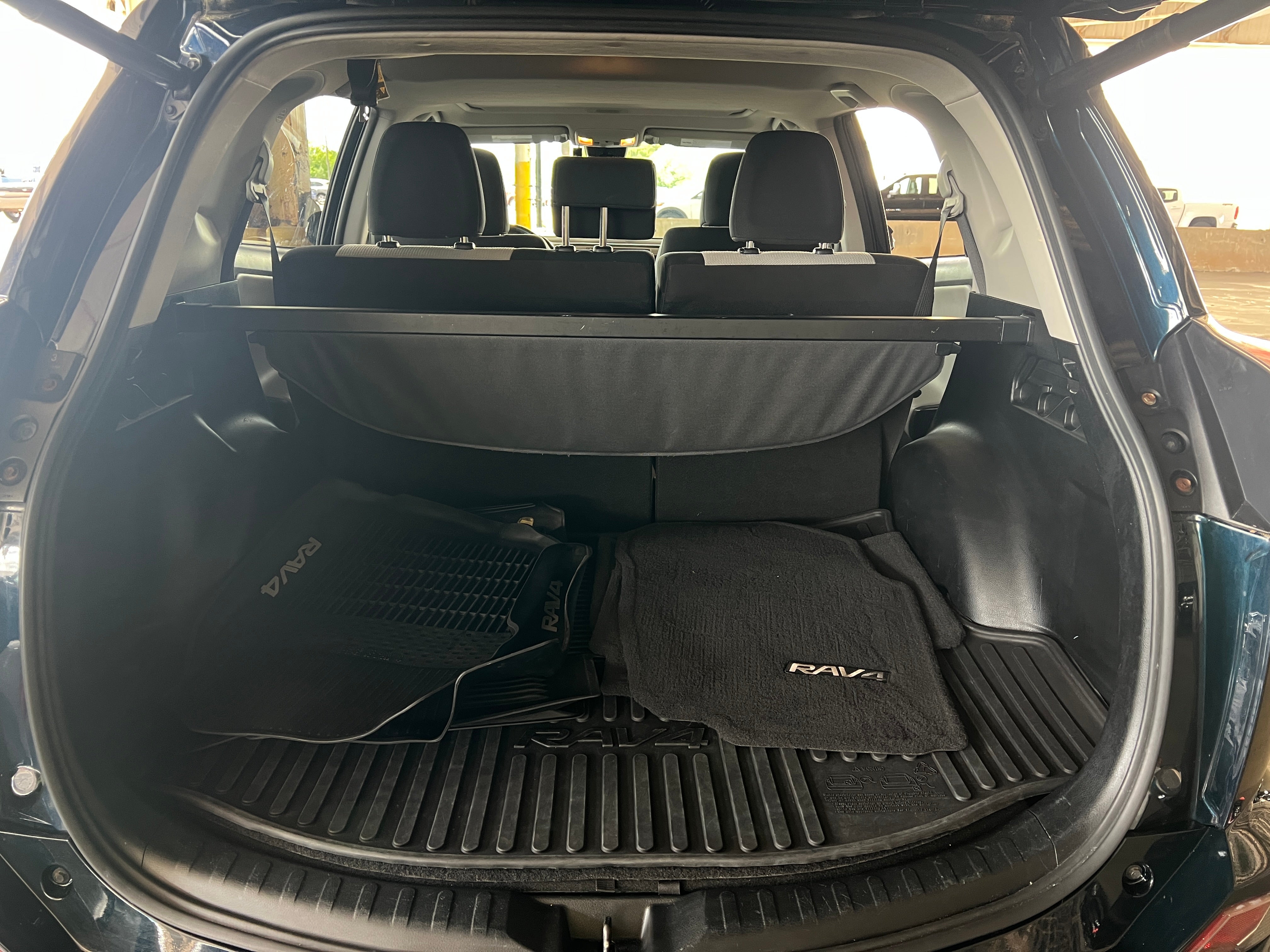 2017 Toyota RAV4 XLE 7