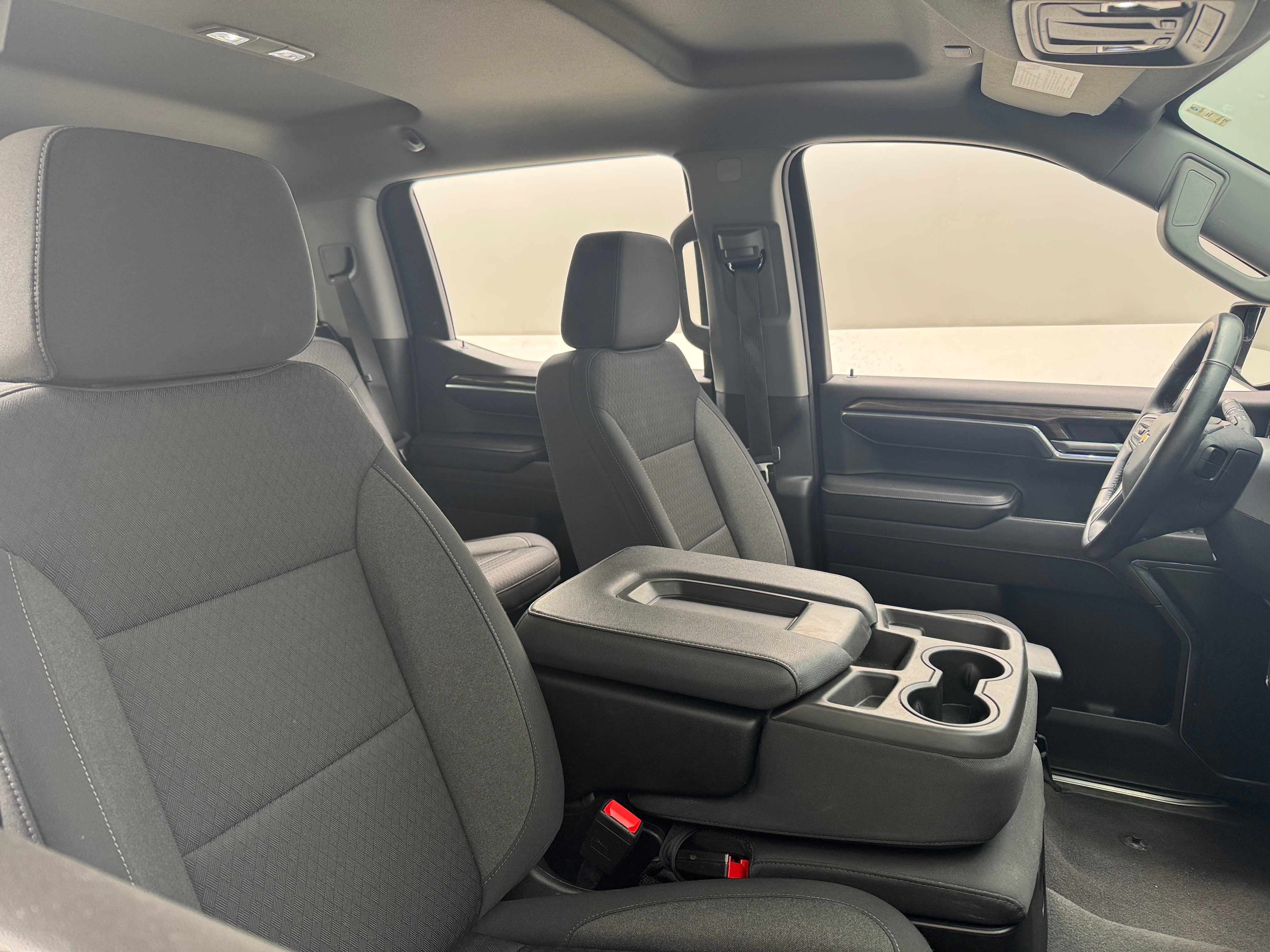 2023 Chevrolet Silverado 1500 LT 2