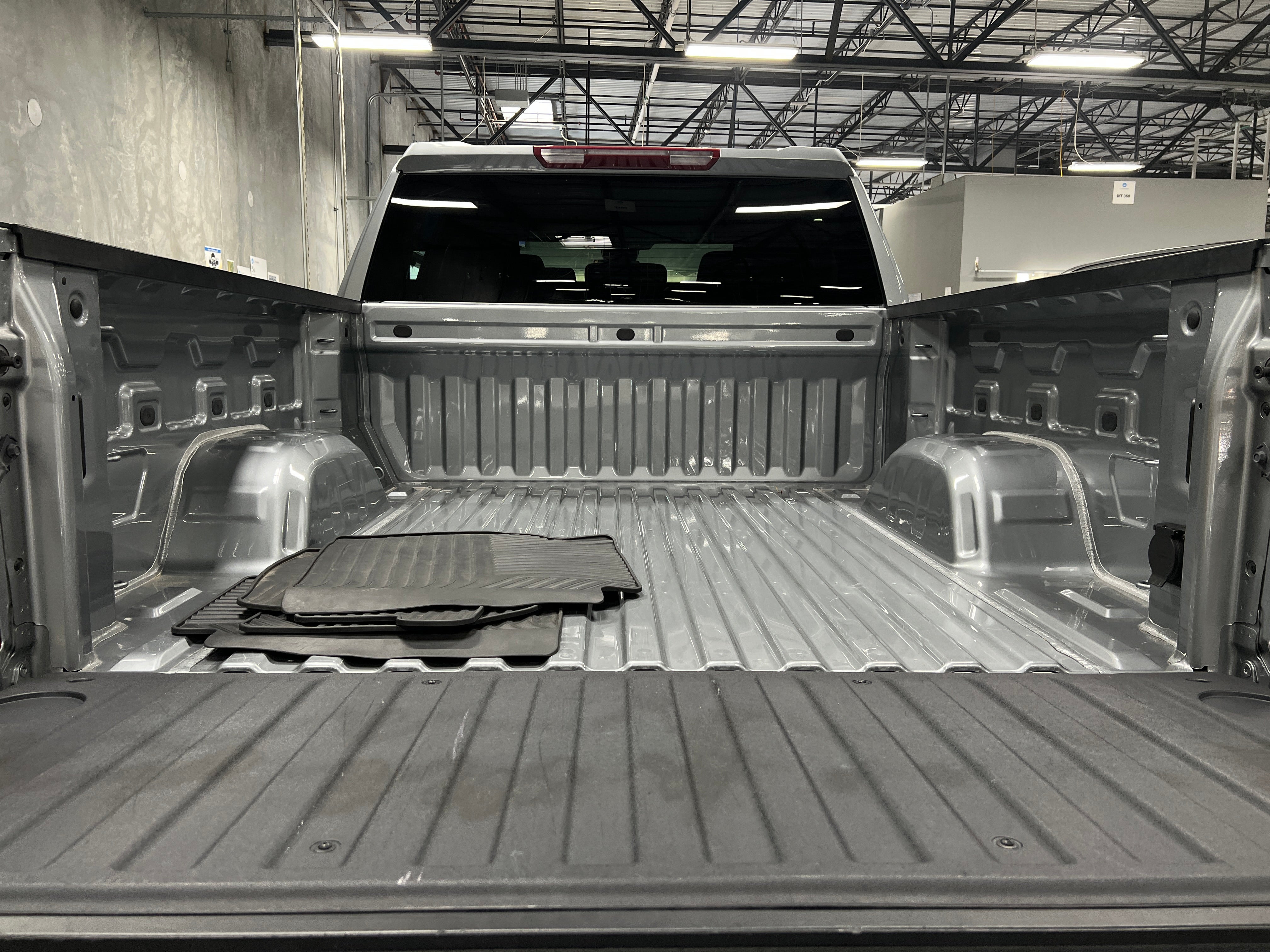 2023 Chevrolet Silverado 1500 LT 7