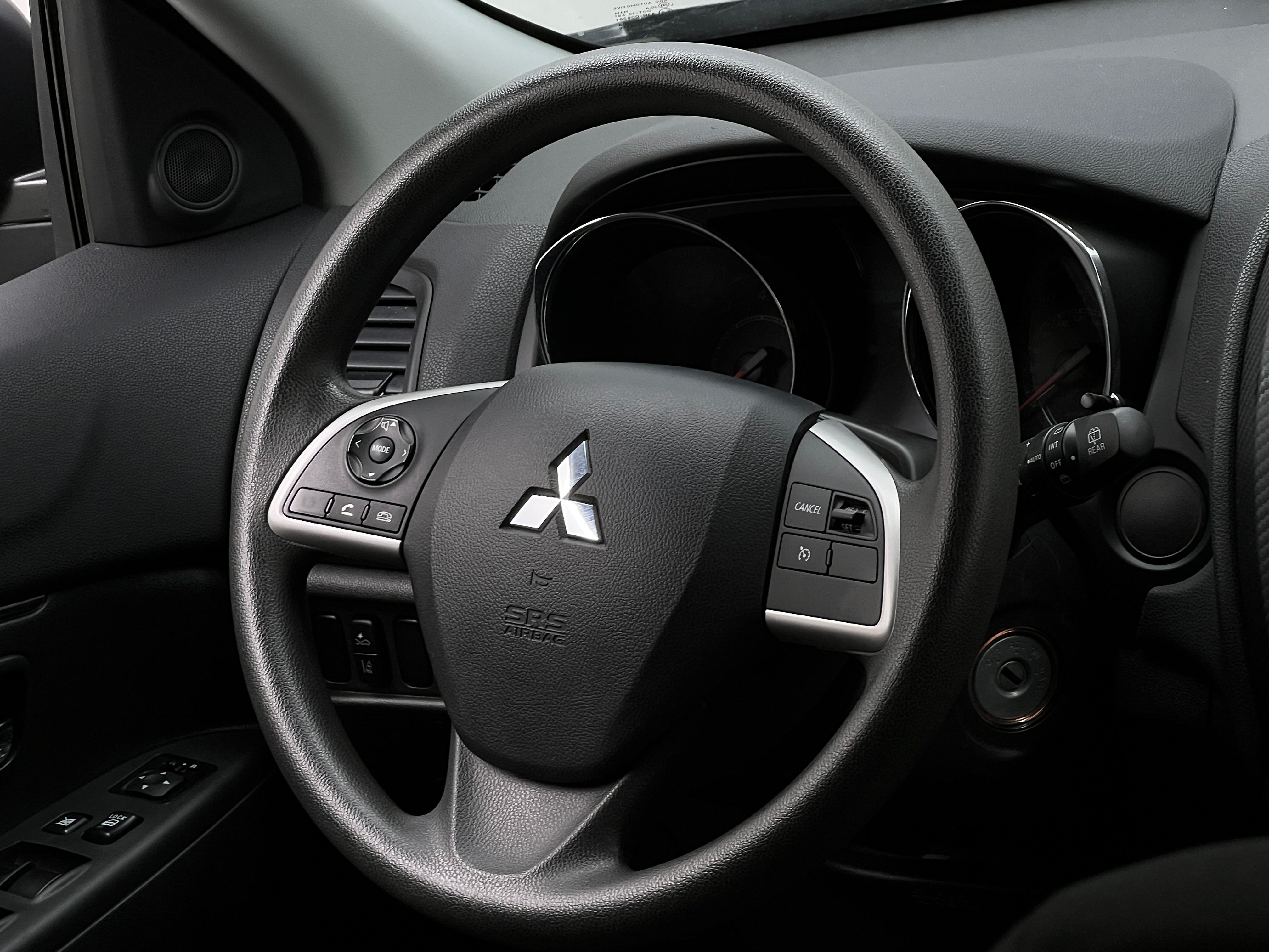 2023 Mitsubishi Outlander Sport ES 5