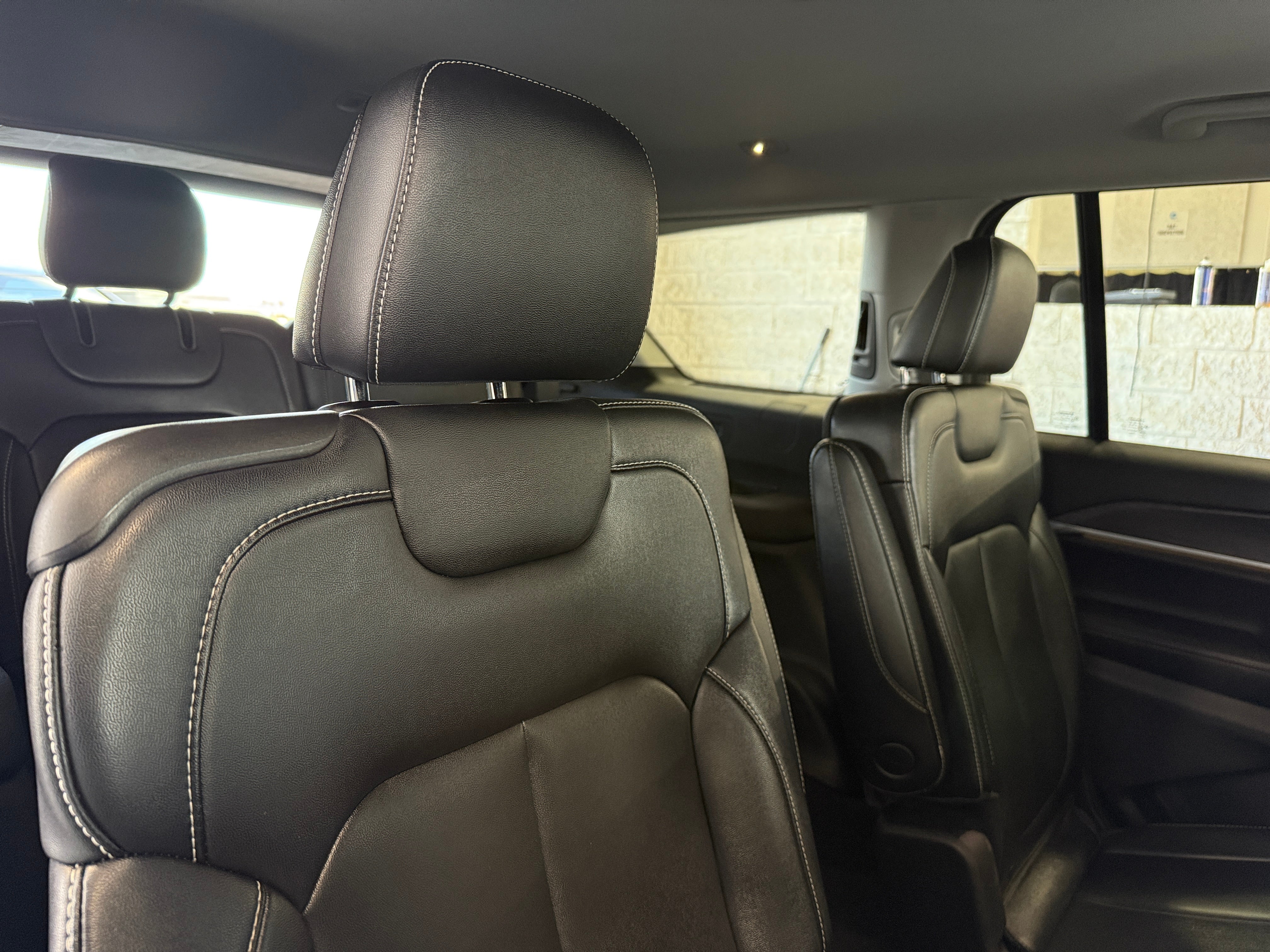 2023 Jeep Grand Cherokee L Limited Edition 5