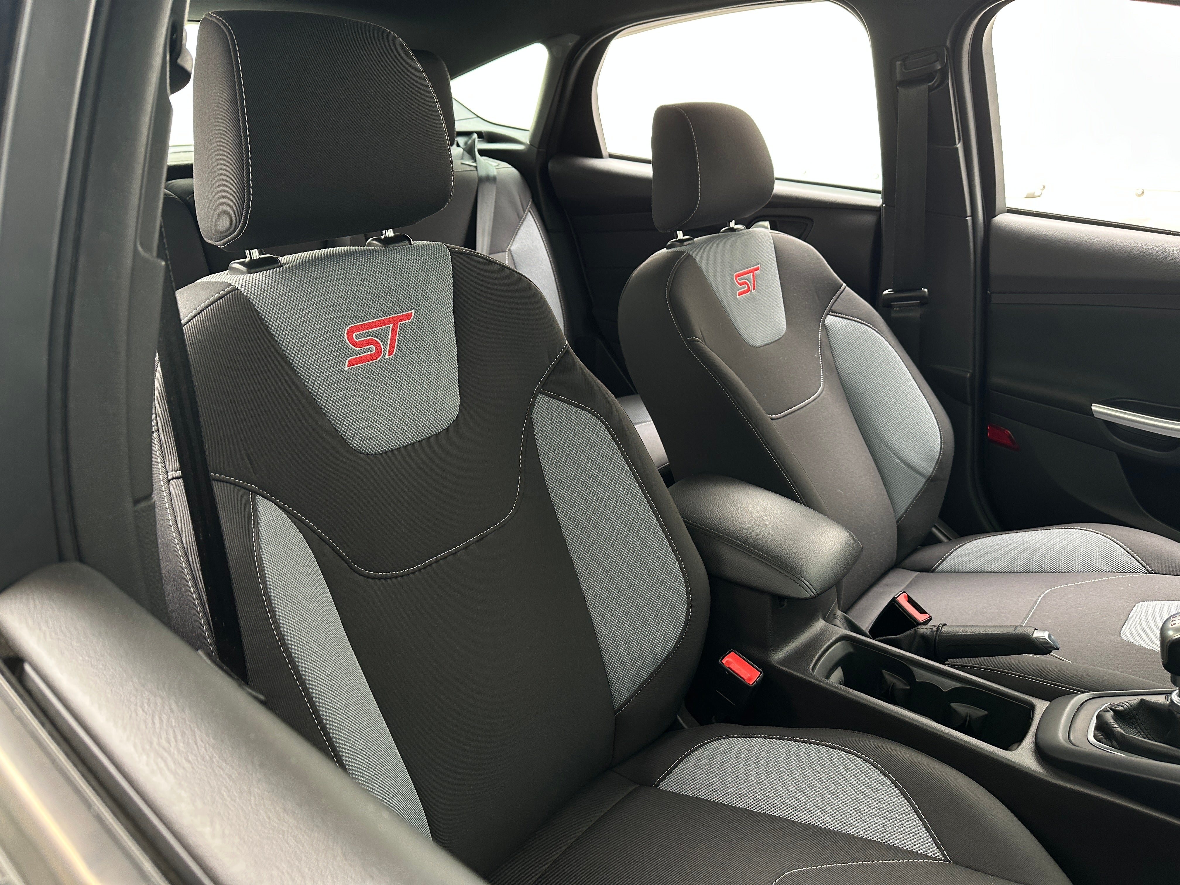 2015 Ford Focus SE 2