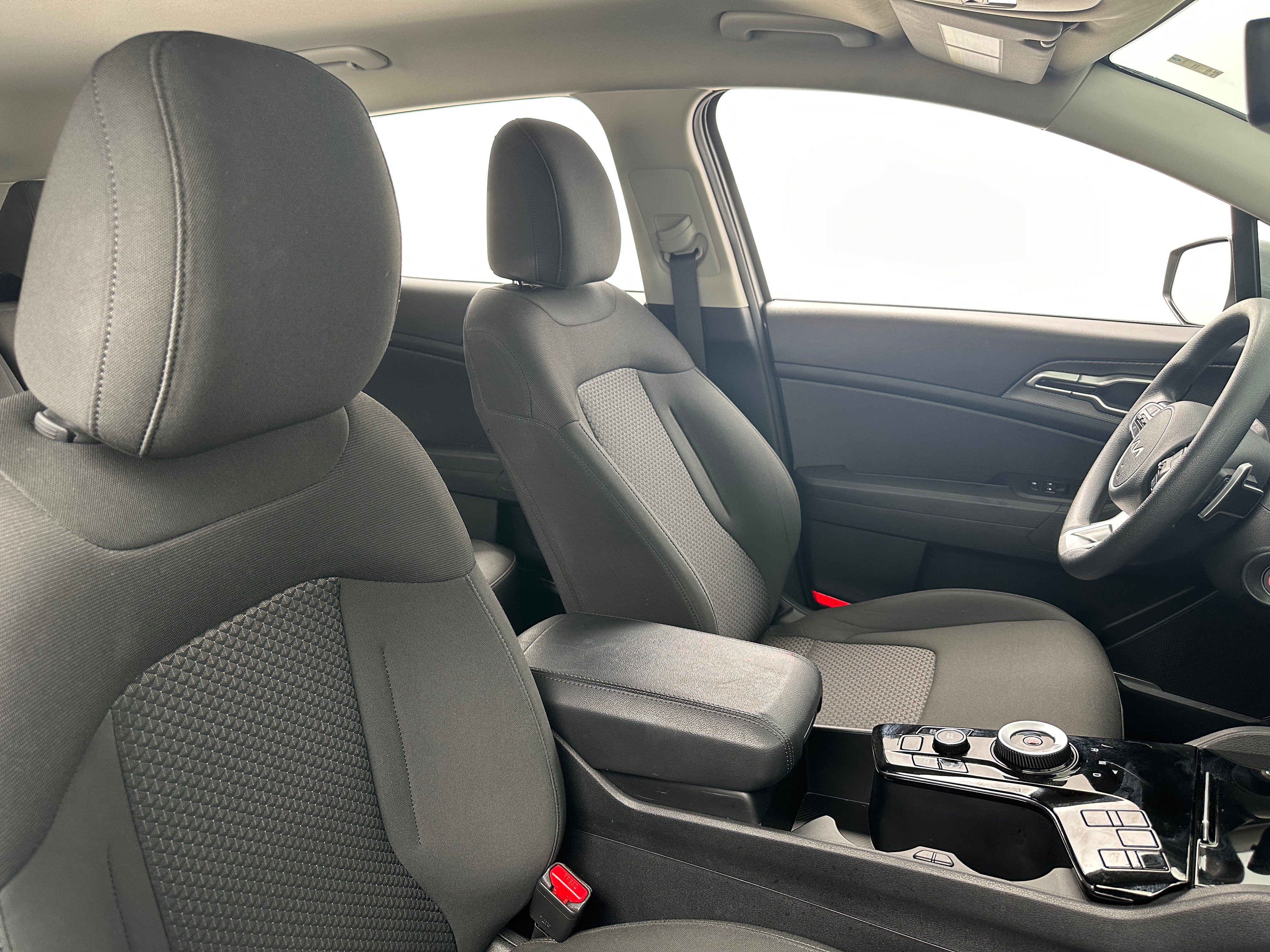 Thumbnail: 2023 Kia Sportage - 2