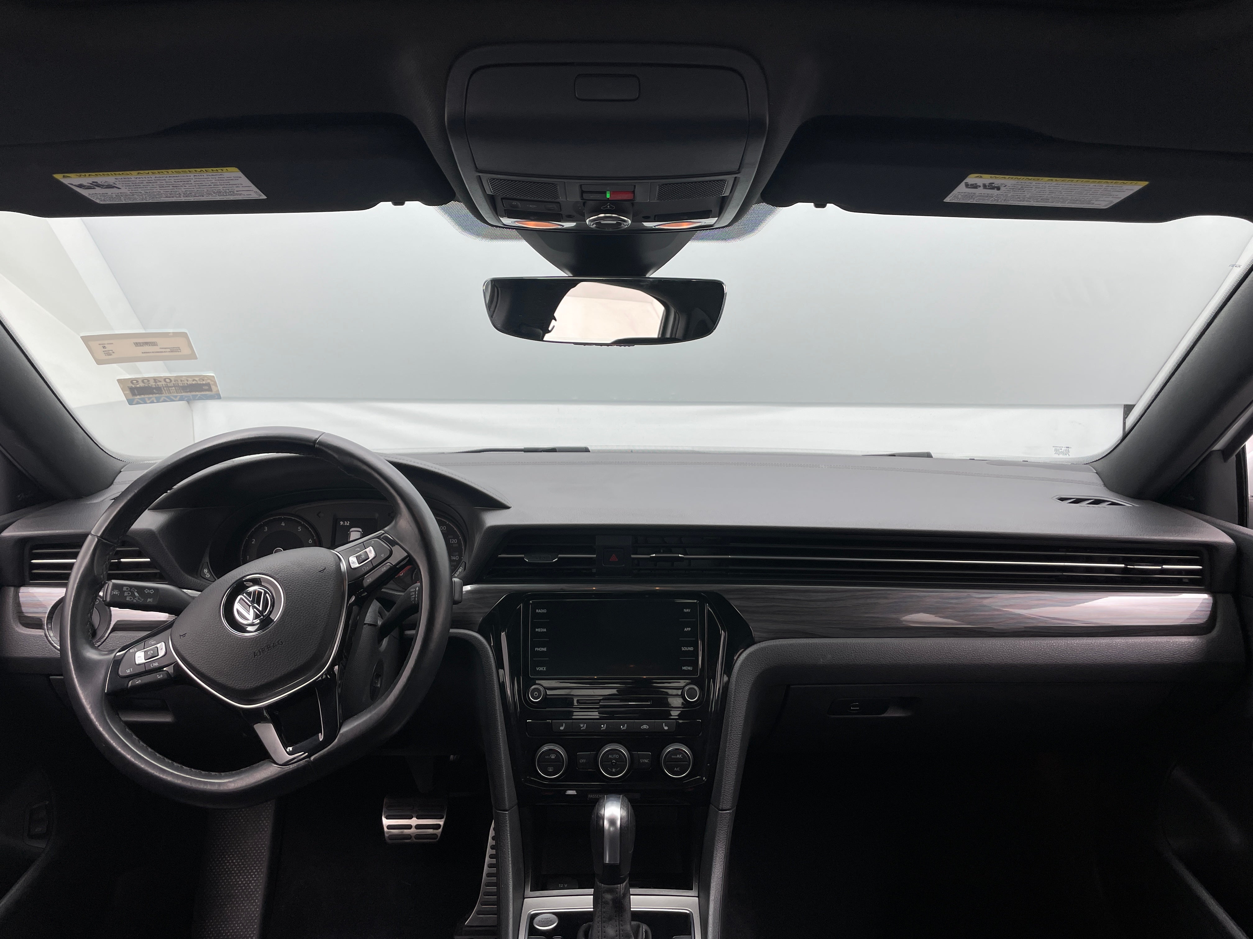 2021 Volkswagen Passat R-Line 2