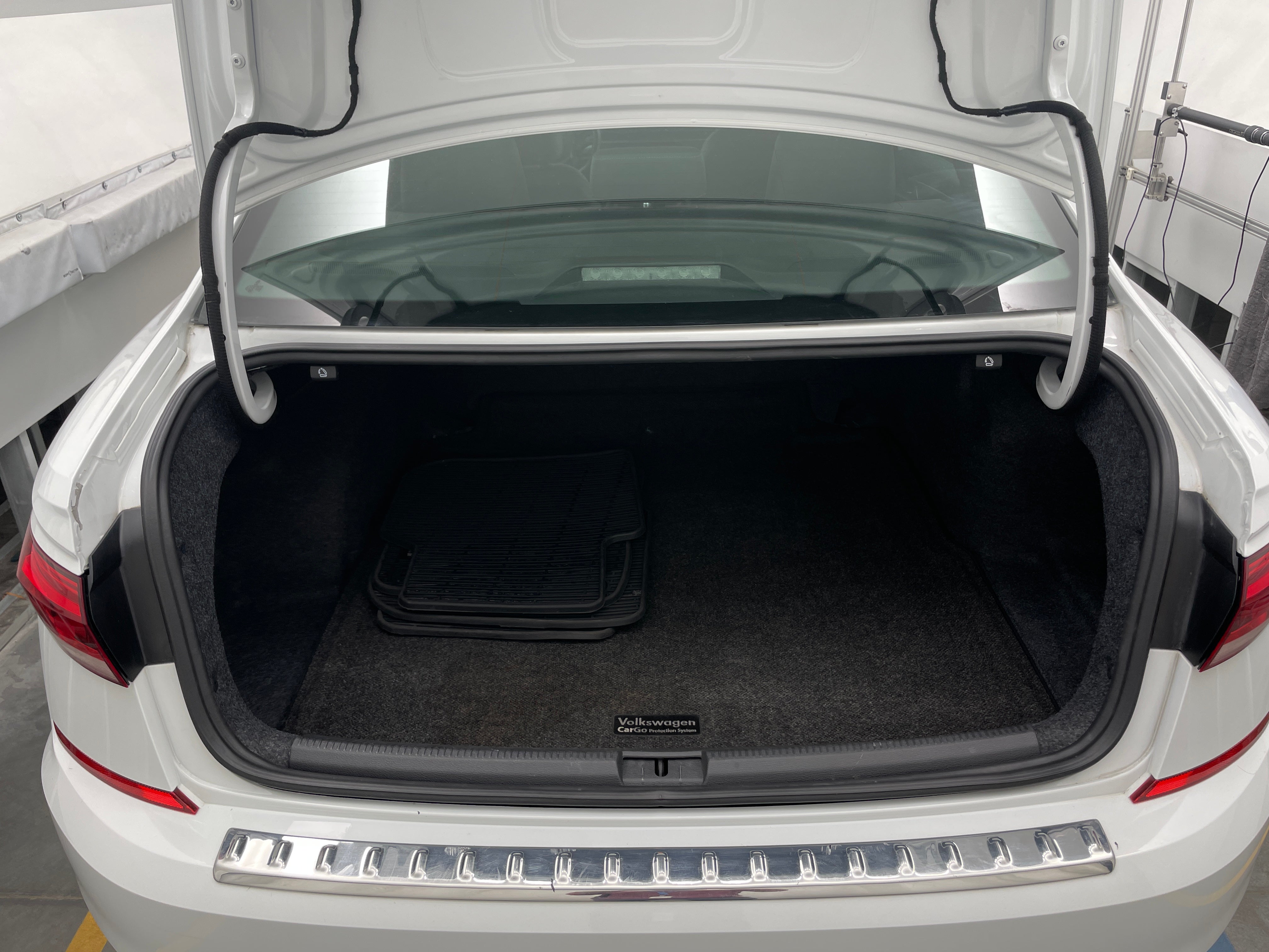 2021 Volkswagen Passat R-Line 6