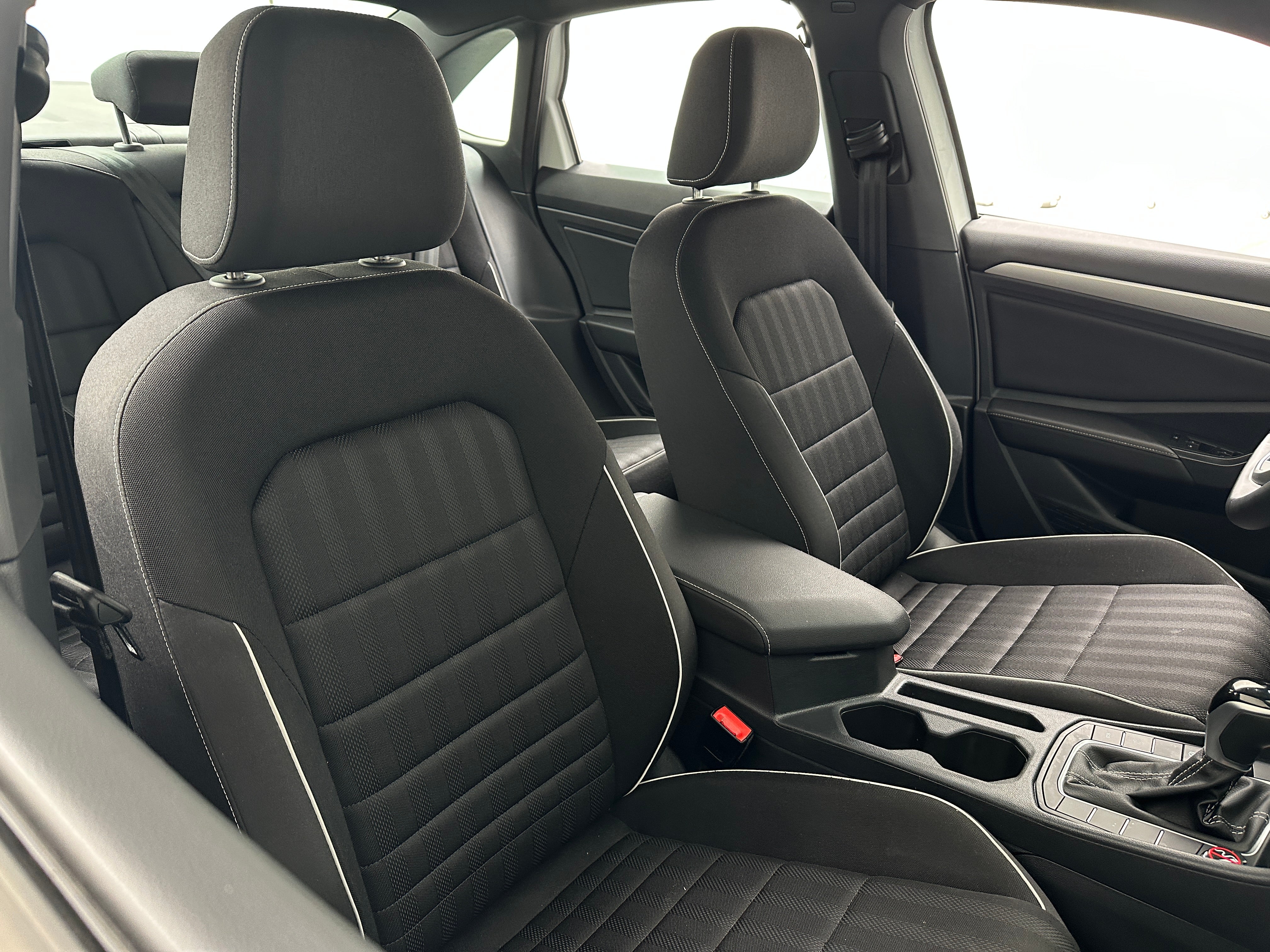 2024 Volkswagen Jetta Sport 2