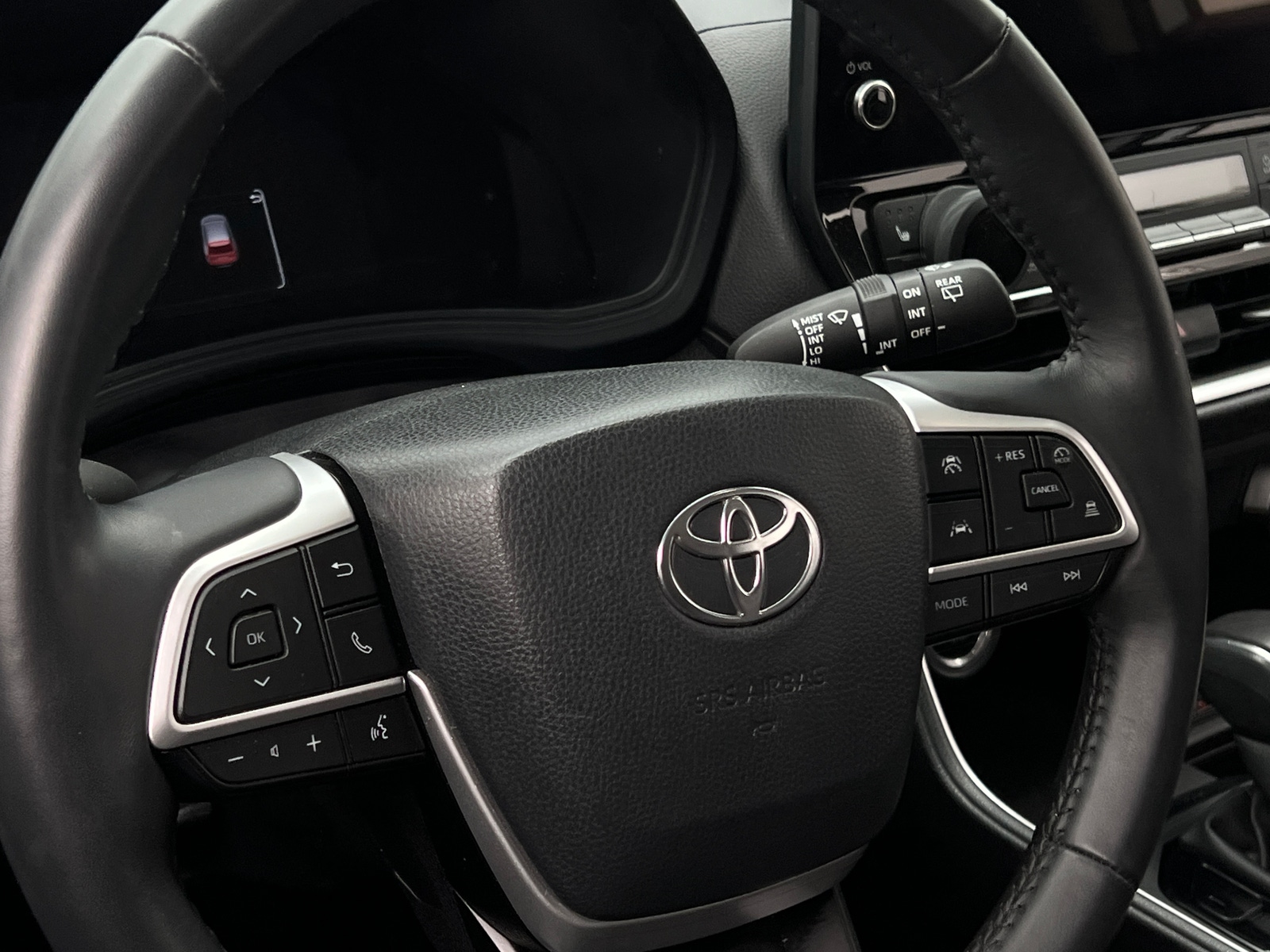 Thumbnail: 2024 Toyota Grand Highlander - 4