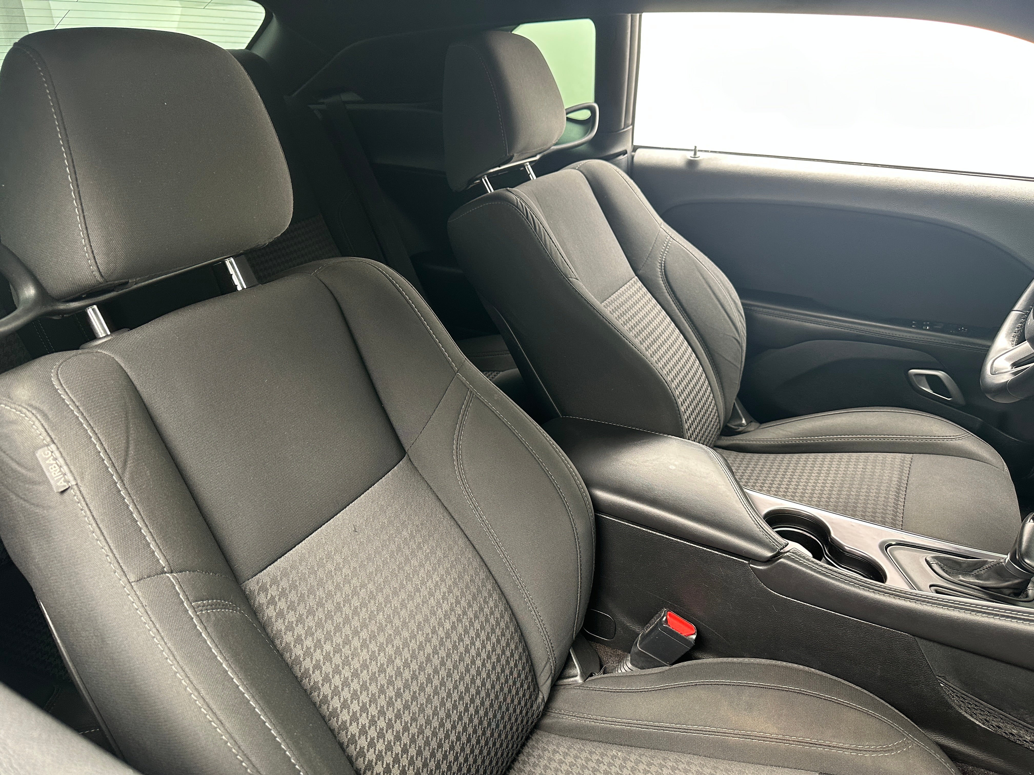 2018 Dodge Challenger SXT 2