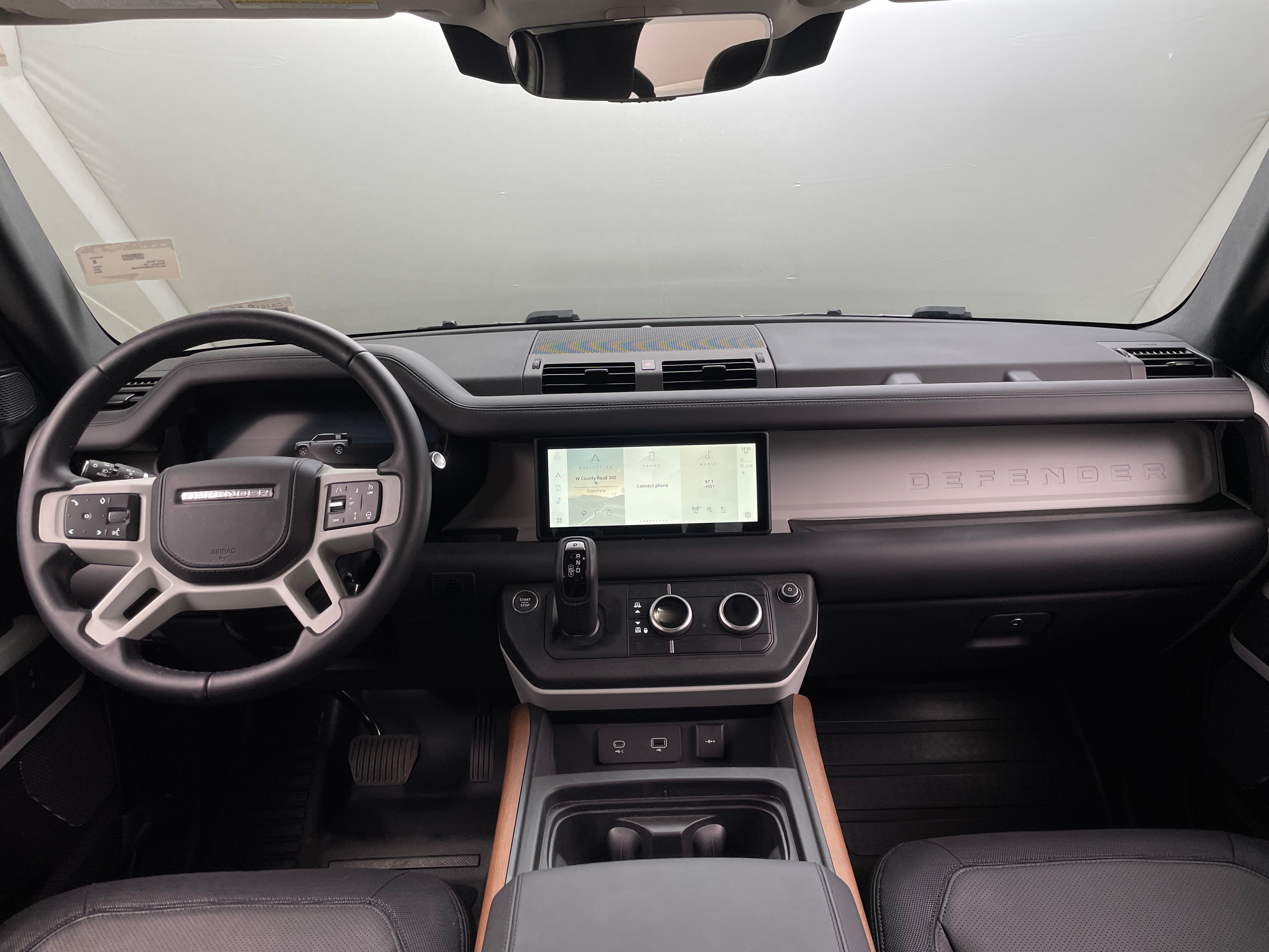 2024 Land Rover Defender 110 3