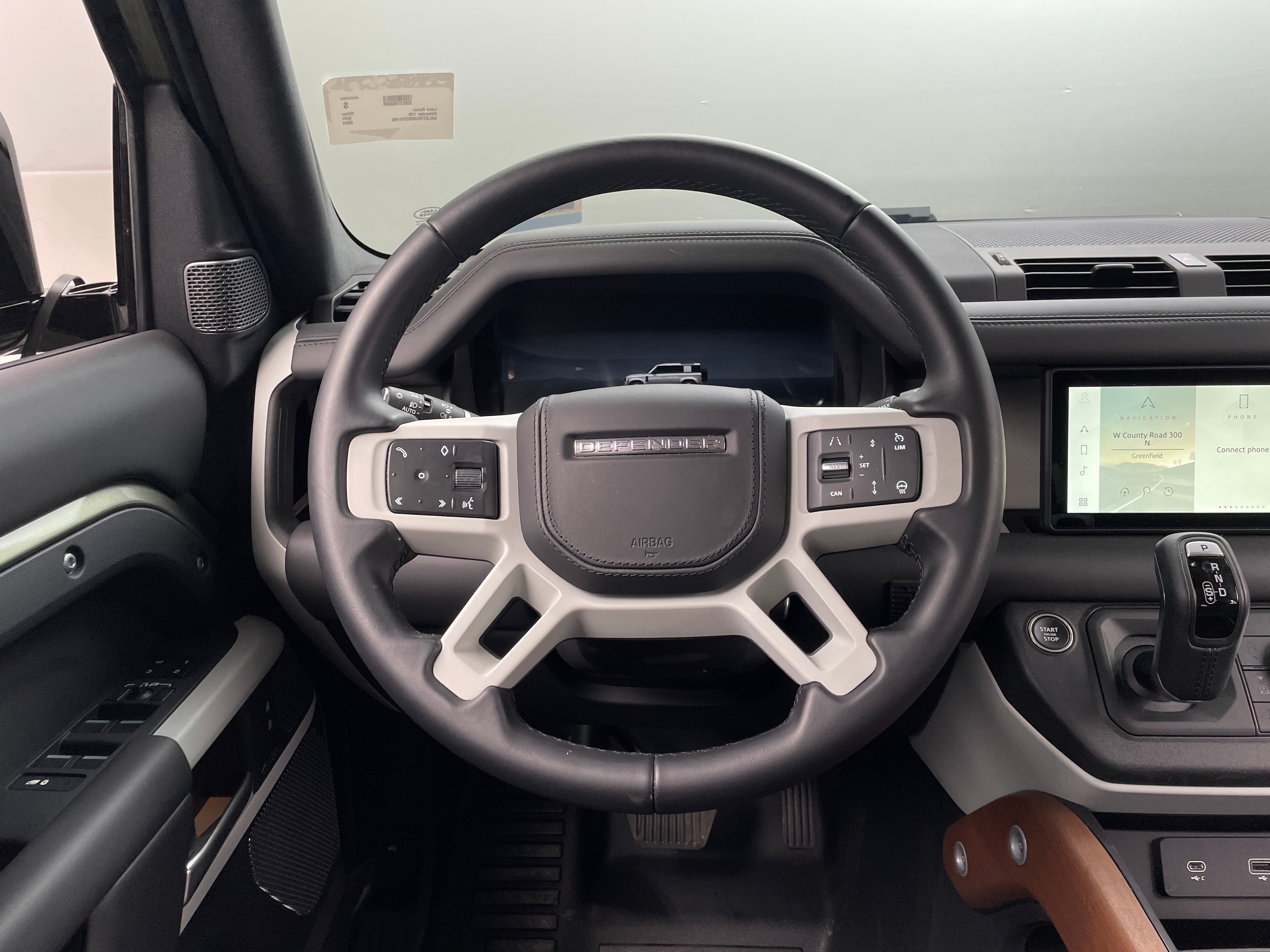 2024 Land Rover Defender 110 5