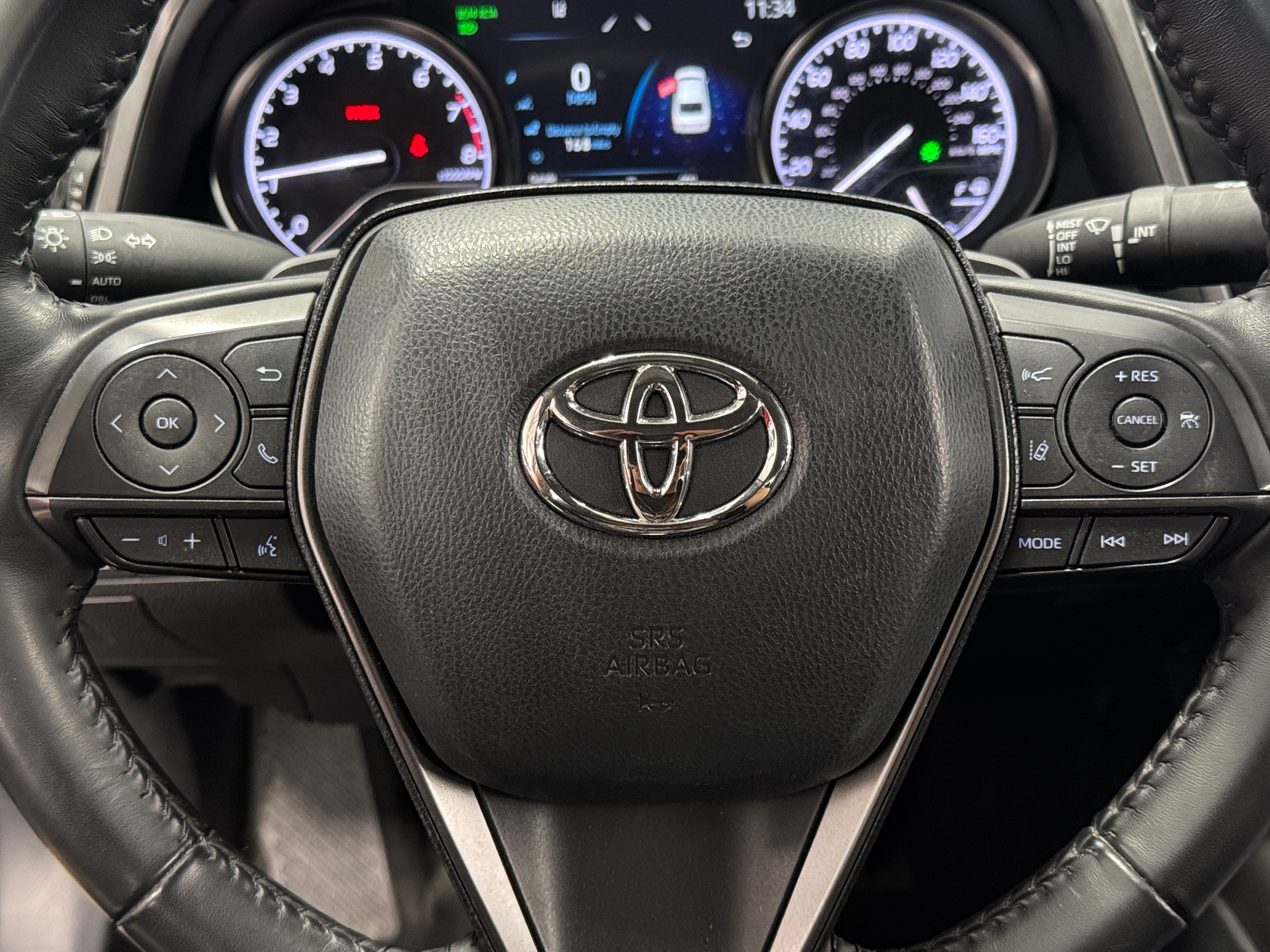 2023 Toyota Camry SE 4