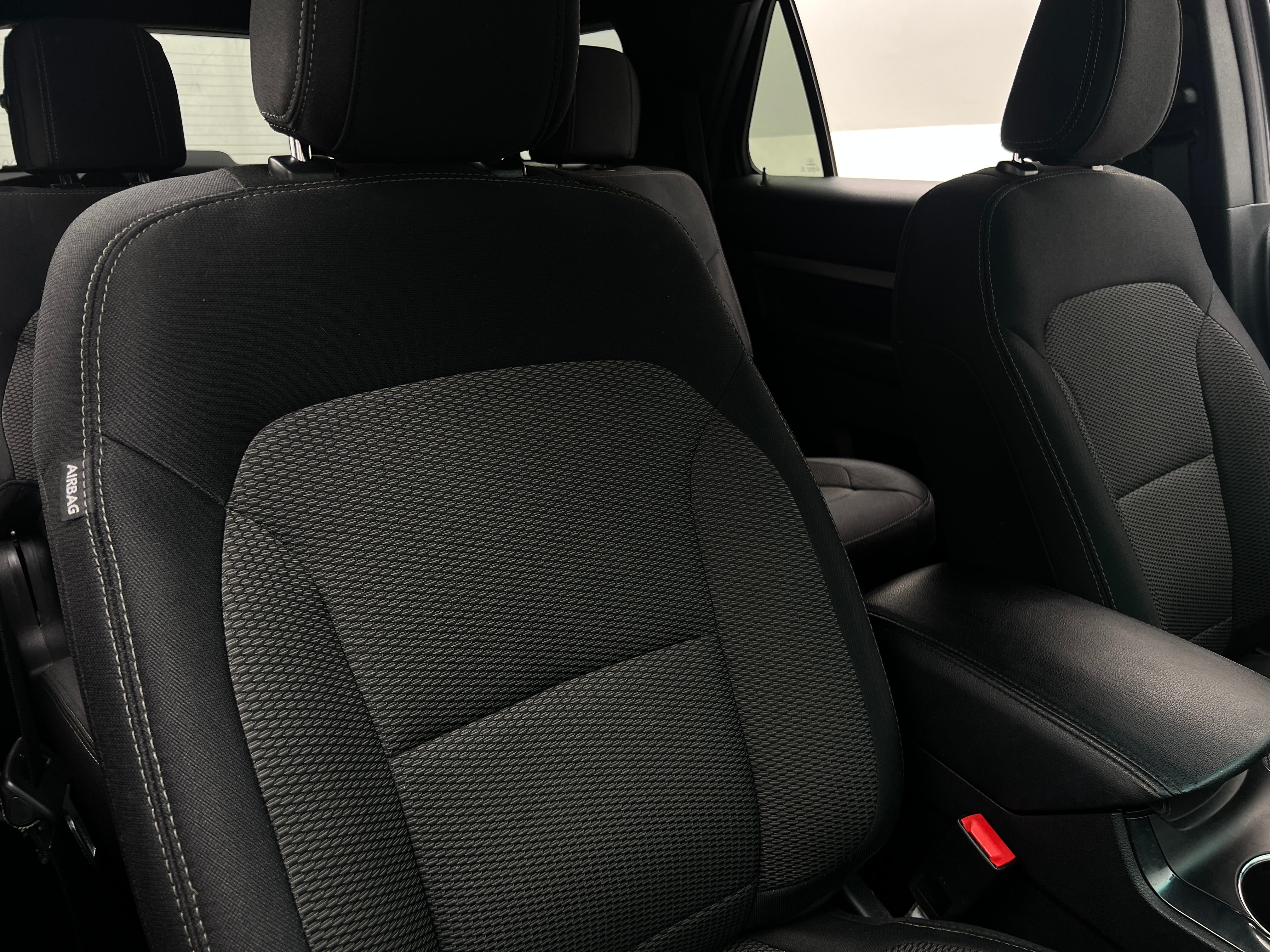 2018 Ford Explorer XLT 2