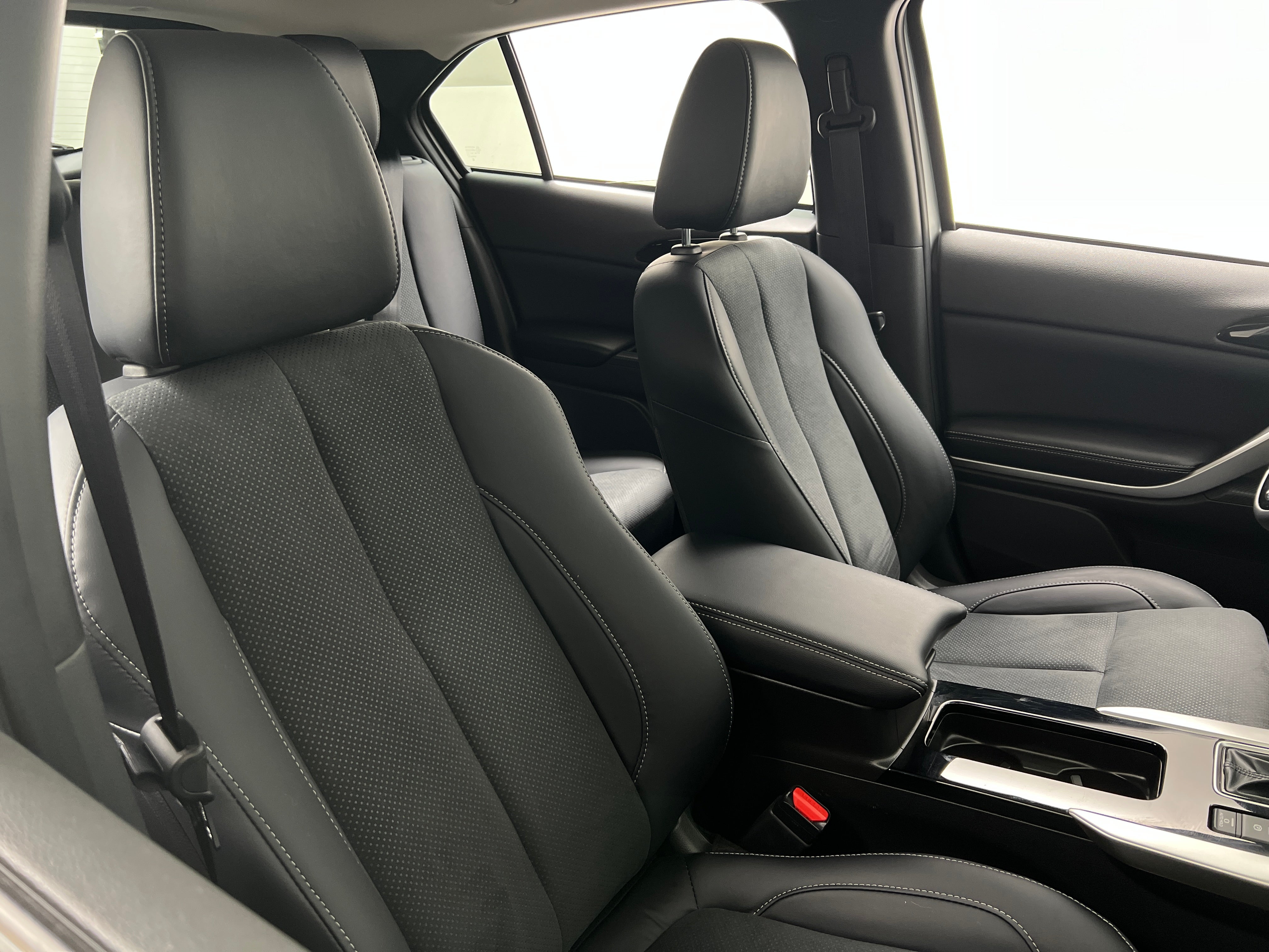 2024 Mitsubishi Eclipse Cross SE 2