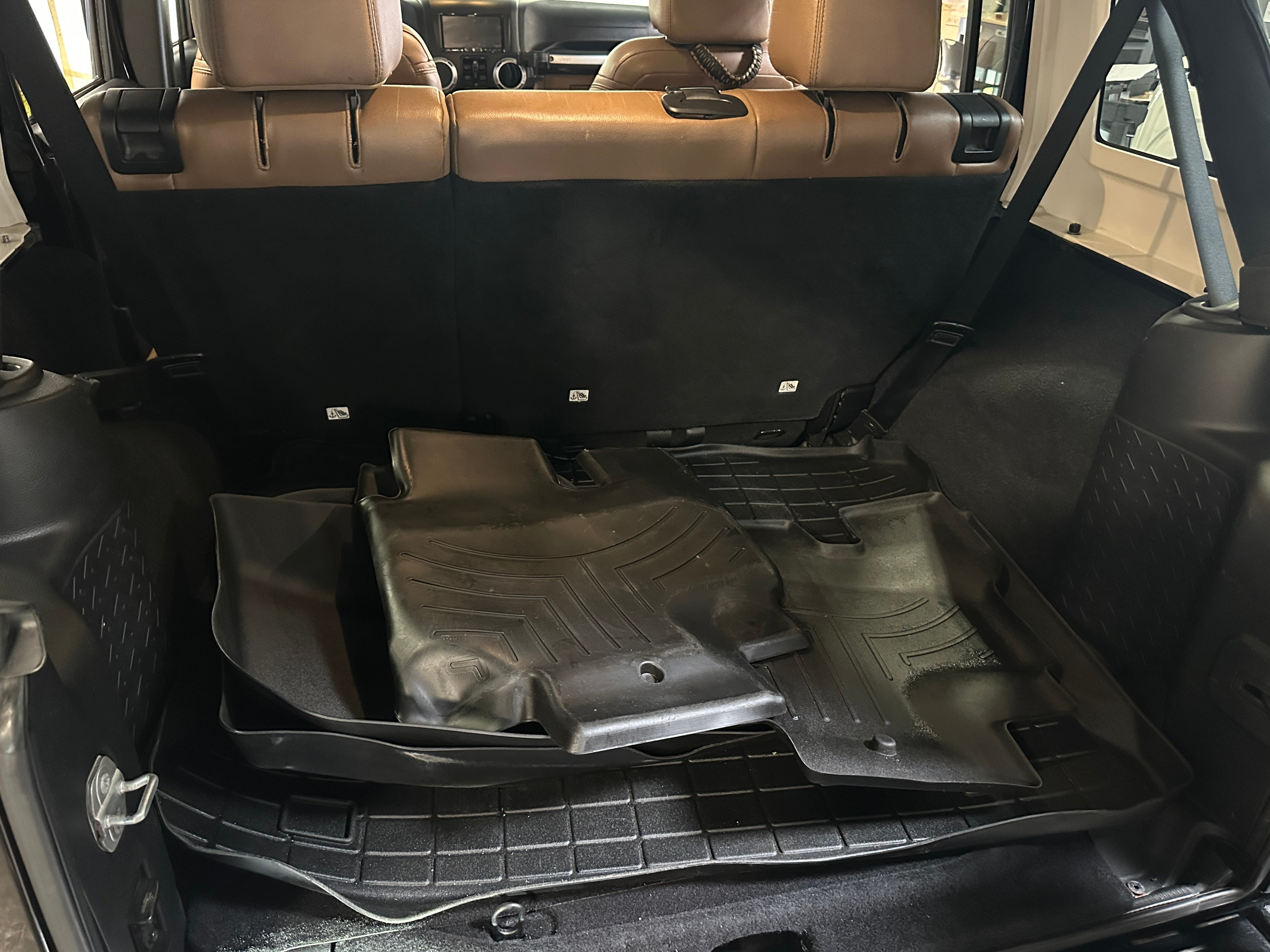 2016 Jeep Wrangler Unlimited Sahara 6