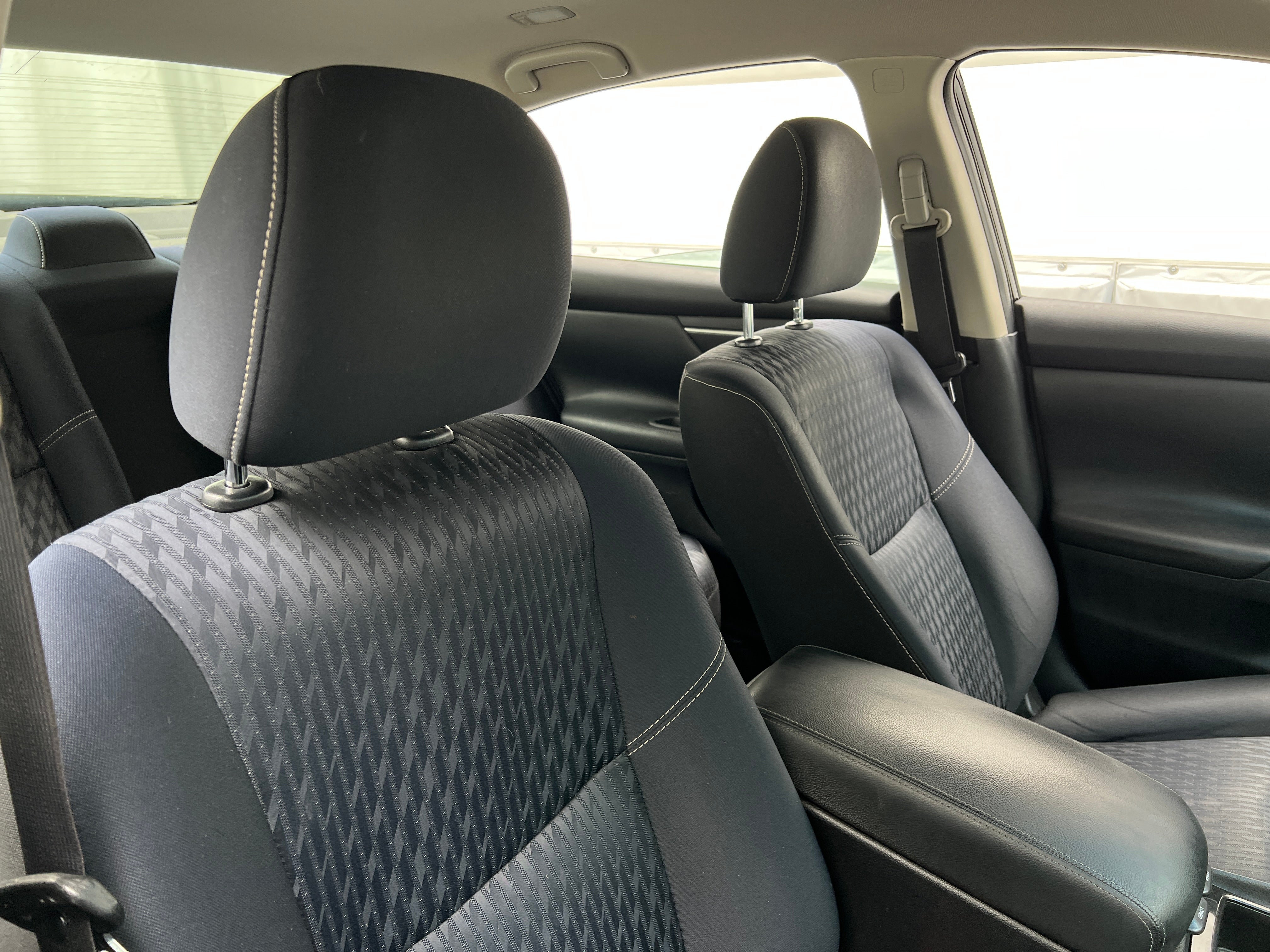 2018 Nissan Altima SV 2
