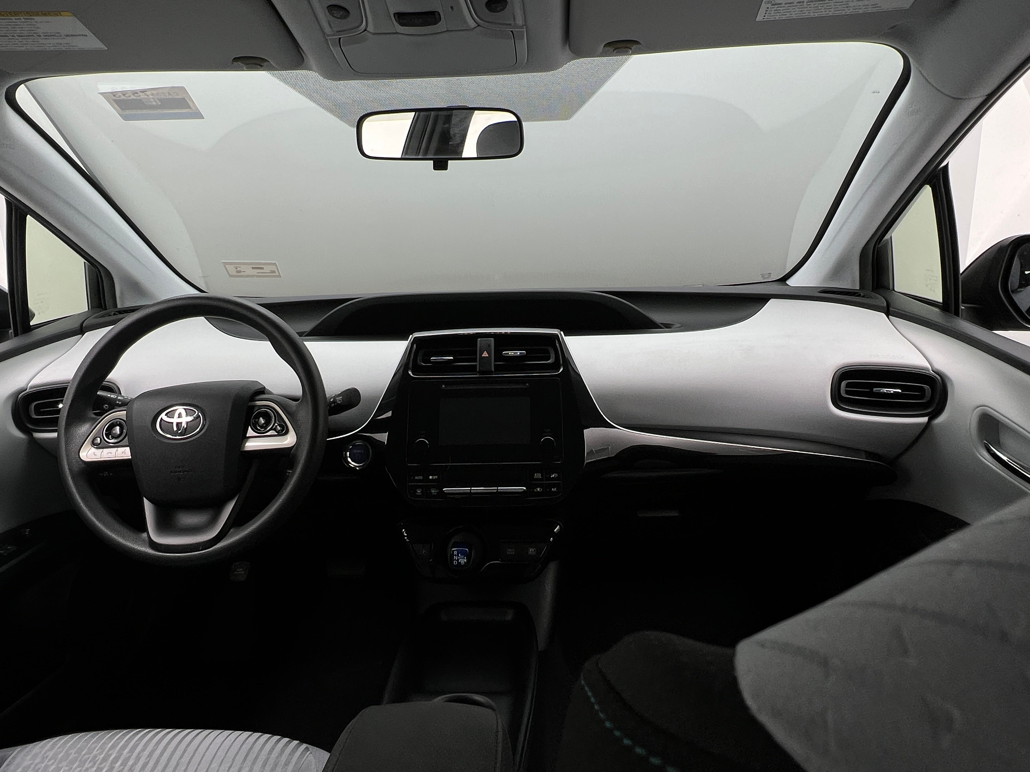 2016 Toyota Prius Two 3