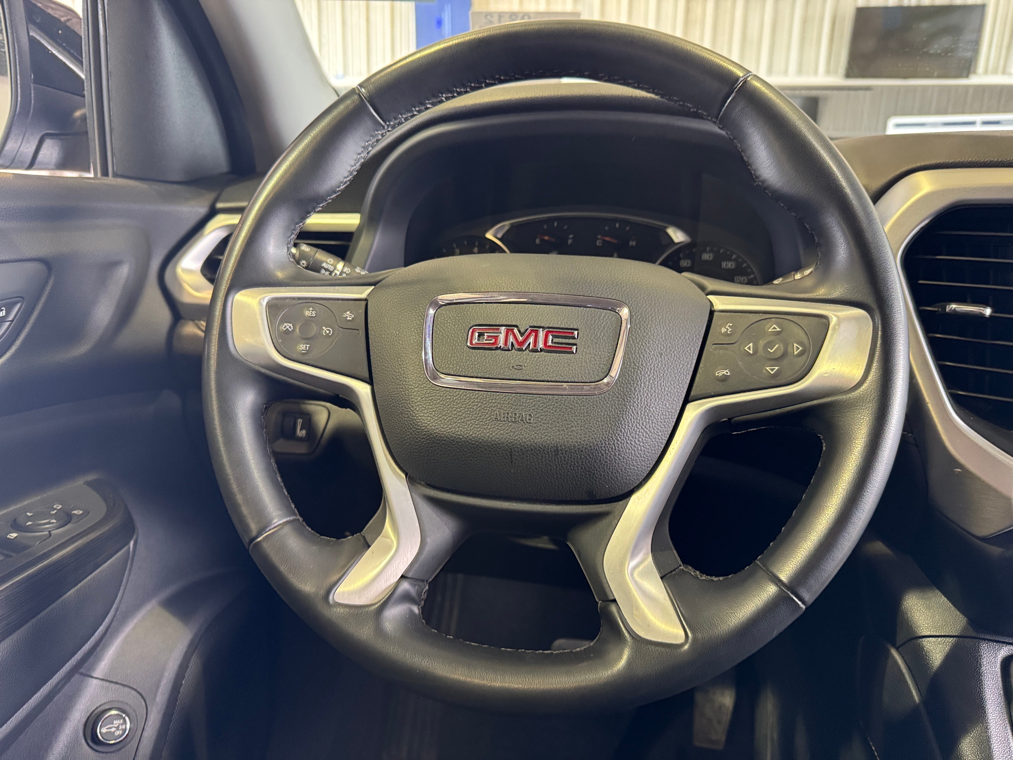 2023 GMC Acadia SLT 4