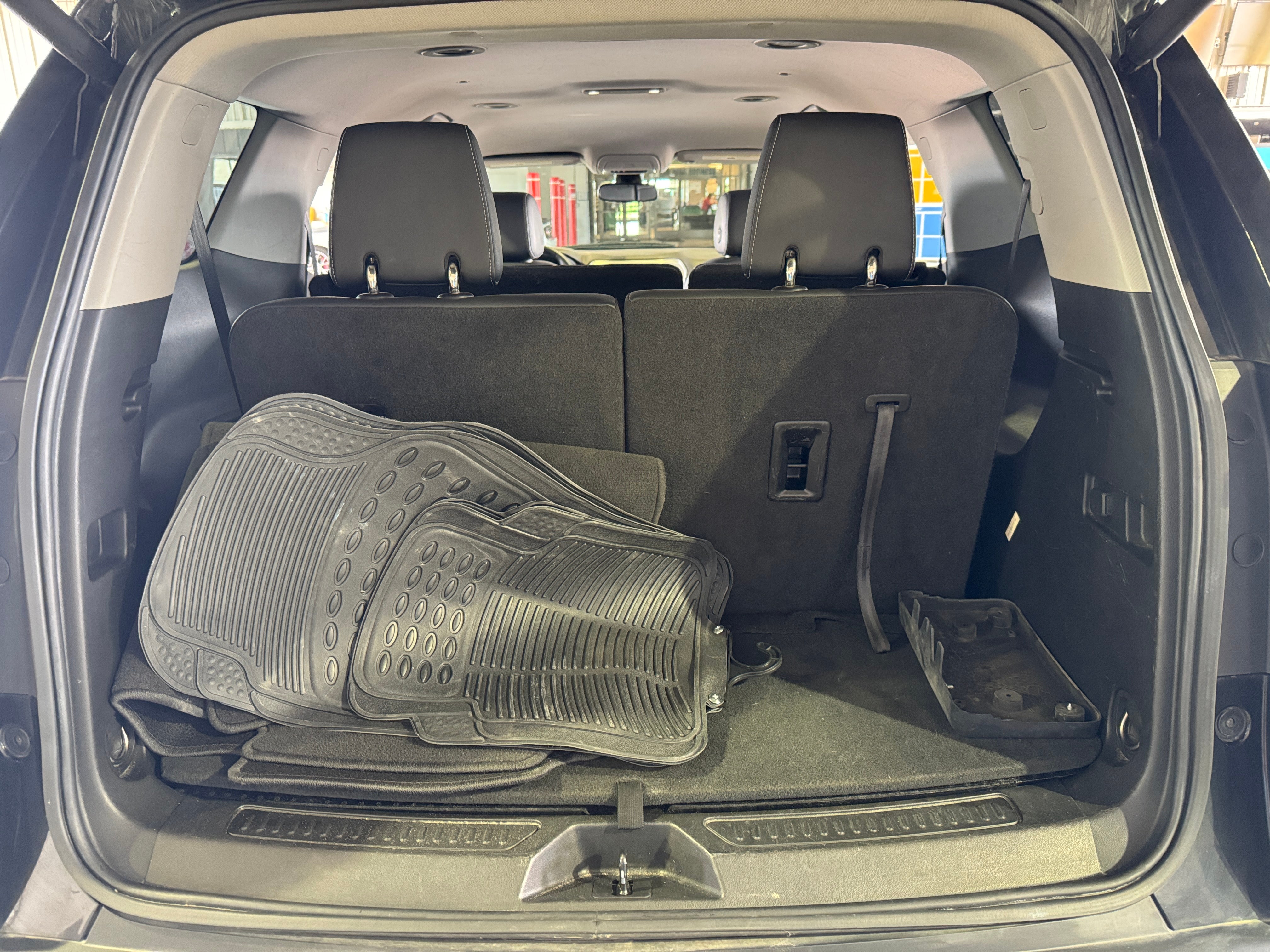 2023 GMC Acadia SLT 6