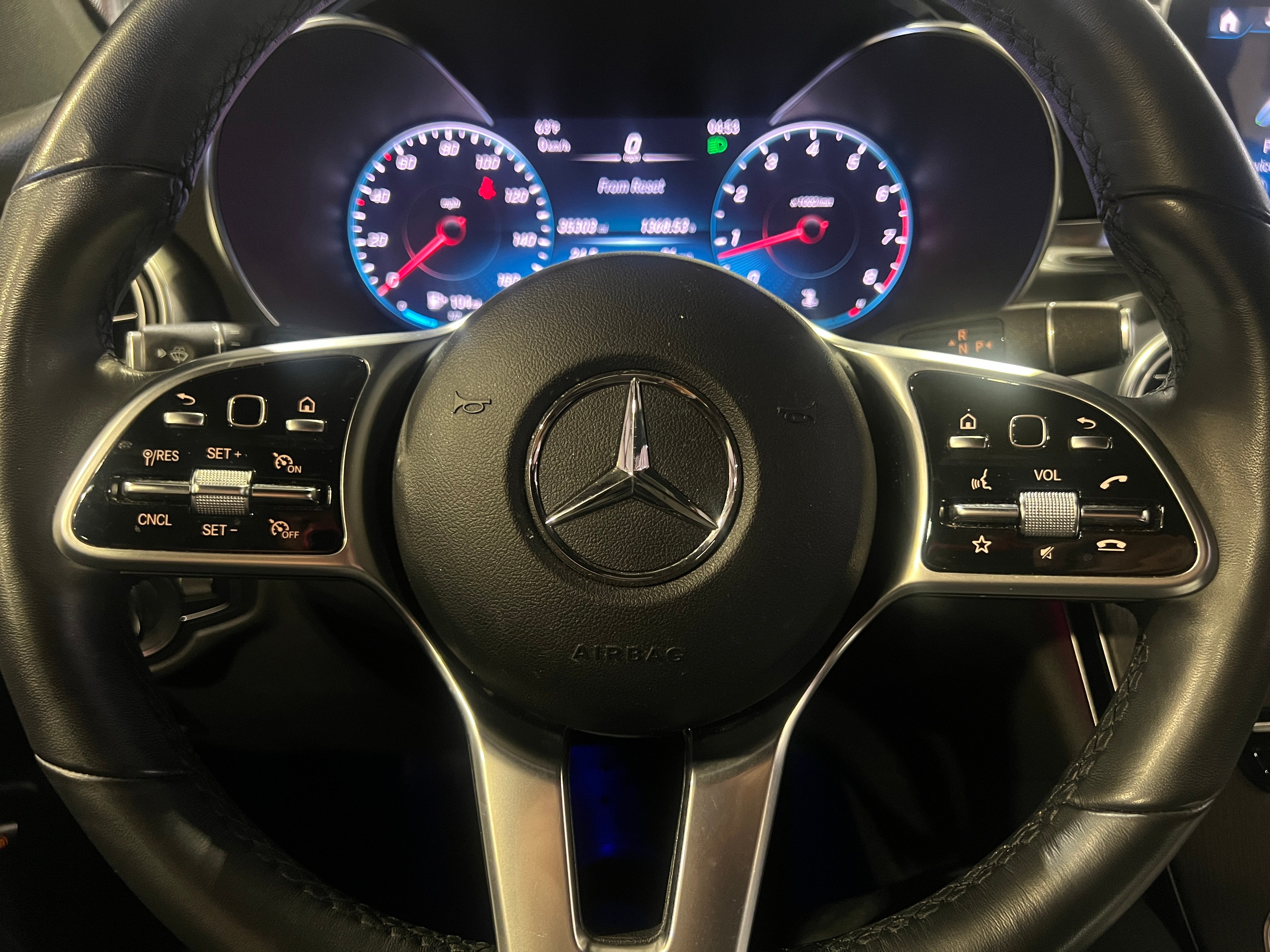 2022 Mercedes-Benz GLC 300 4
