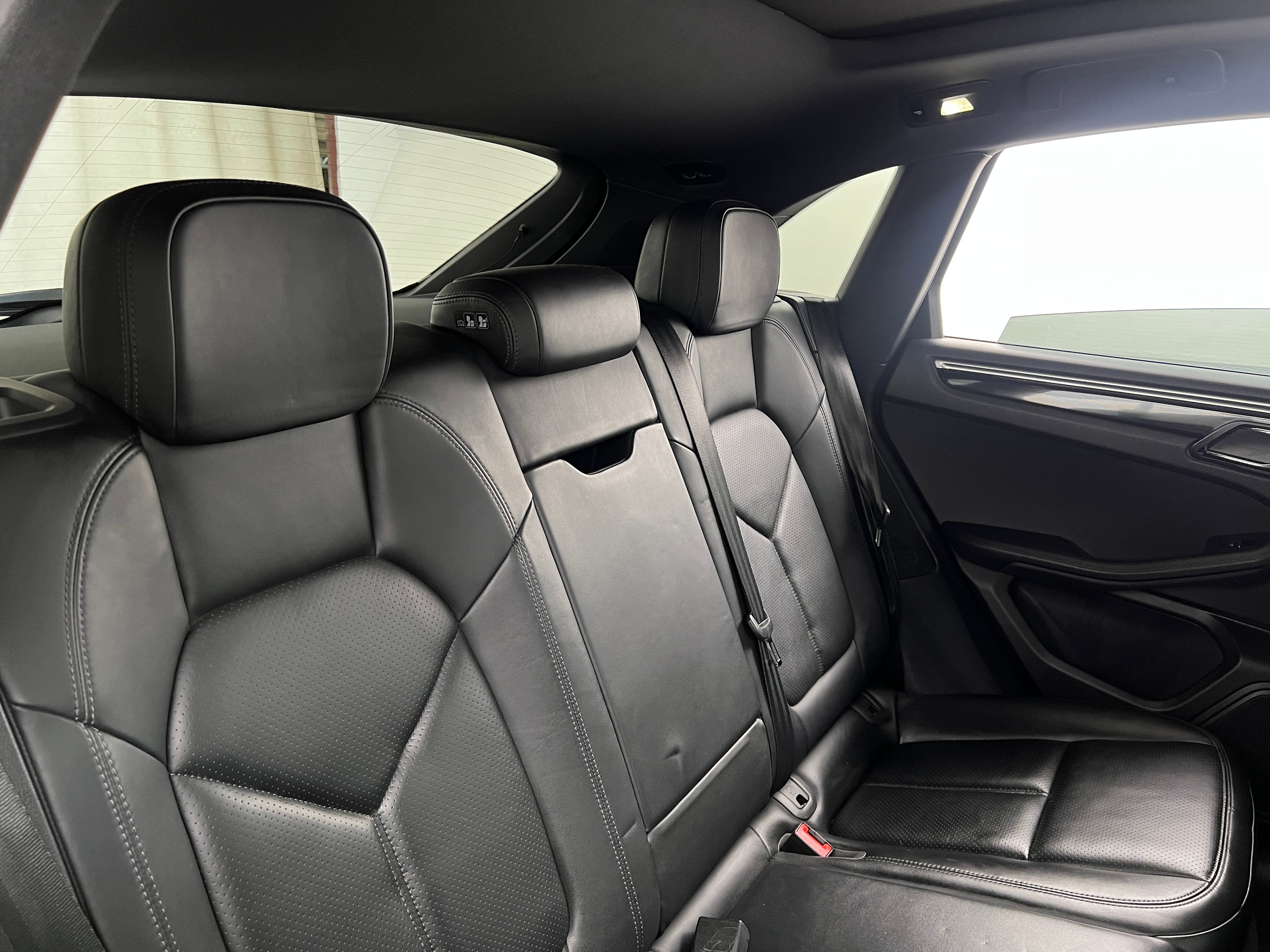 2017 Porsche Macan S 5