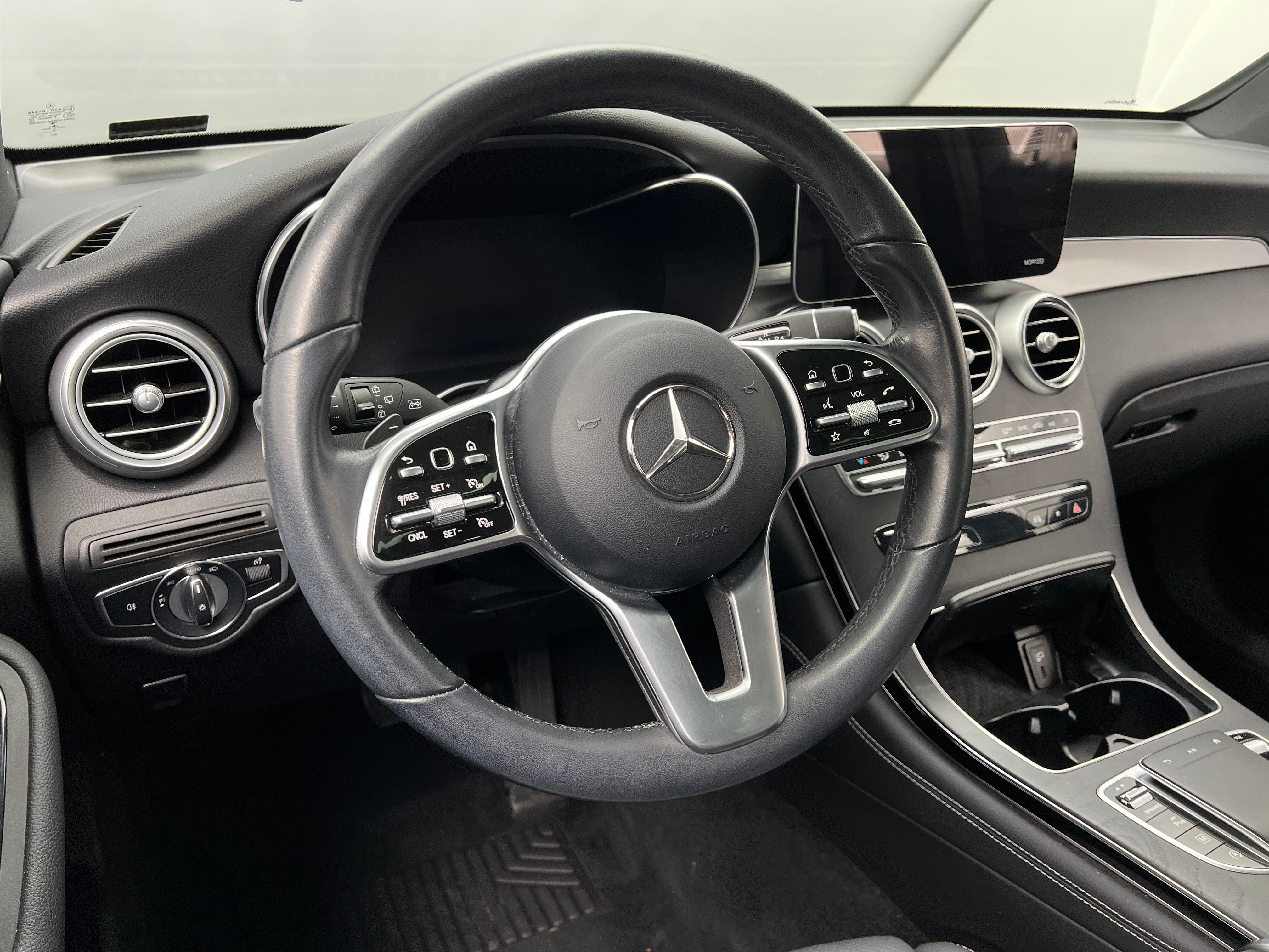 2021 Mercedes-Benz GLC 300 4
