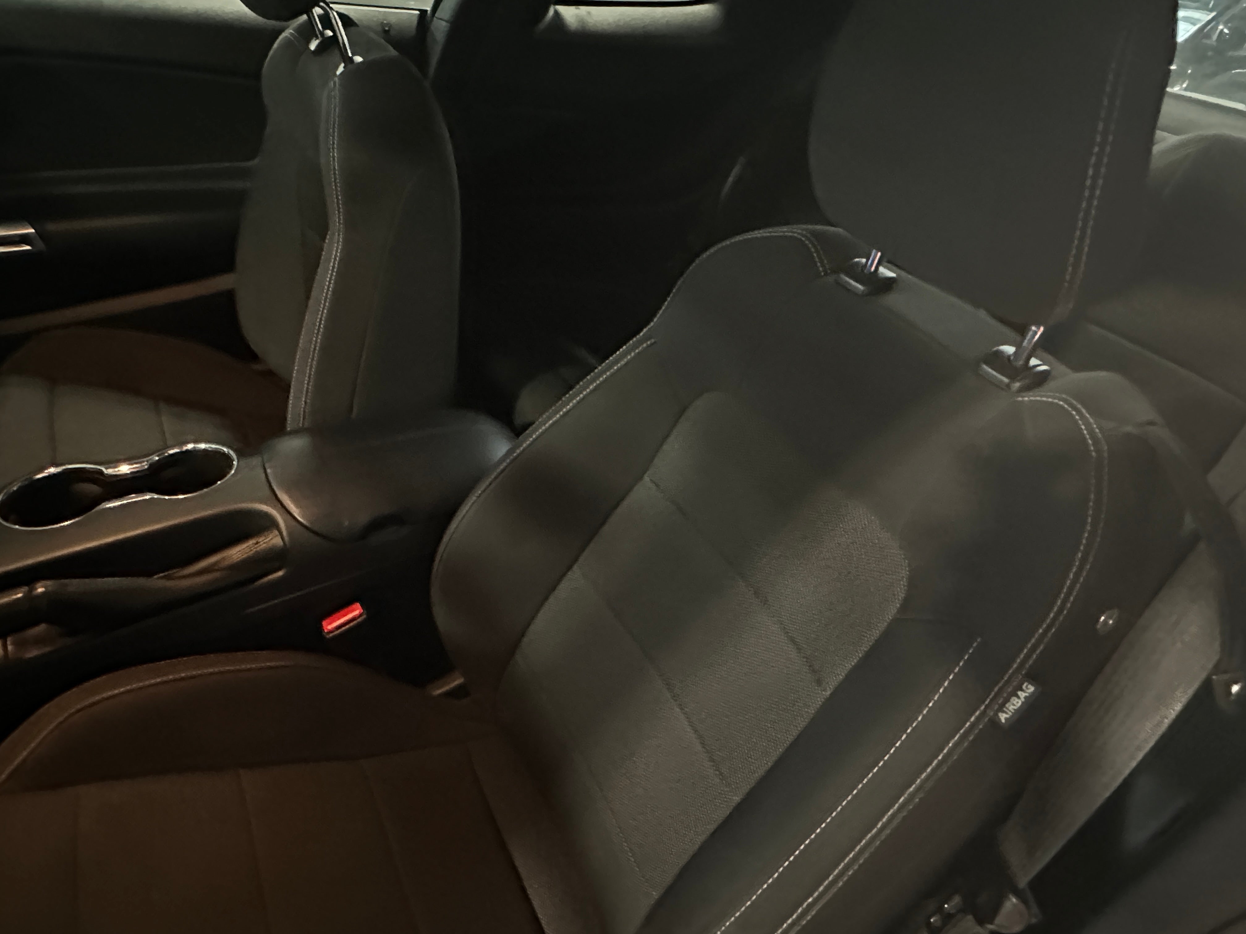 2015 Ford Mustang V6 2