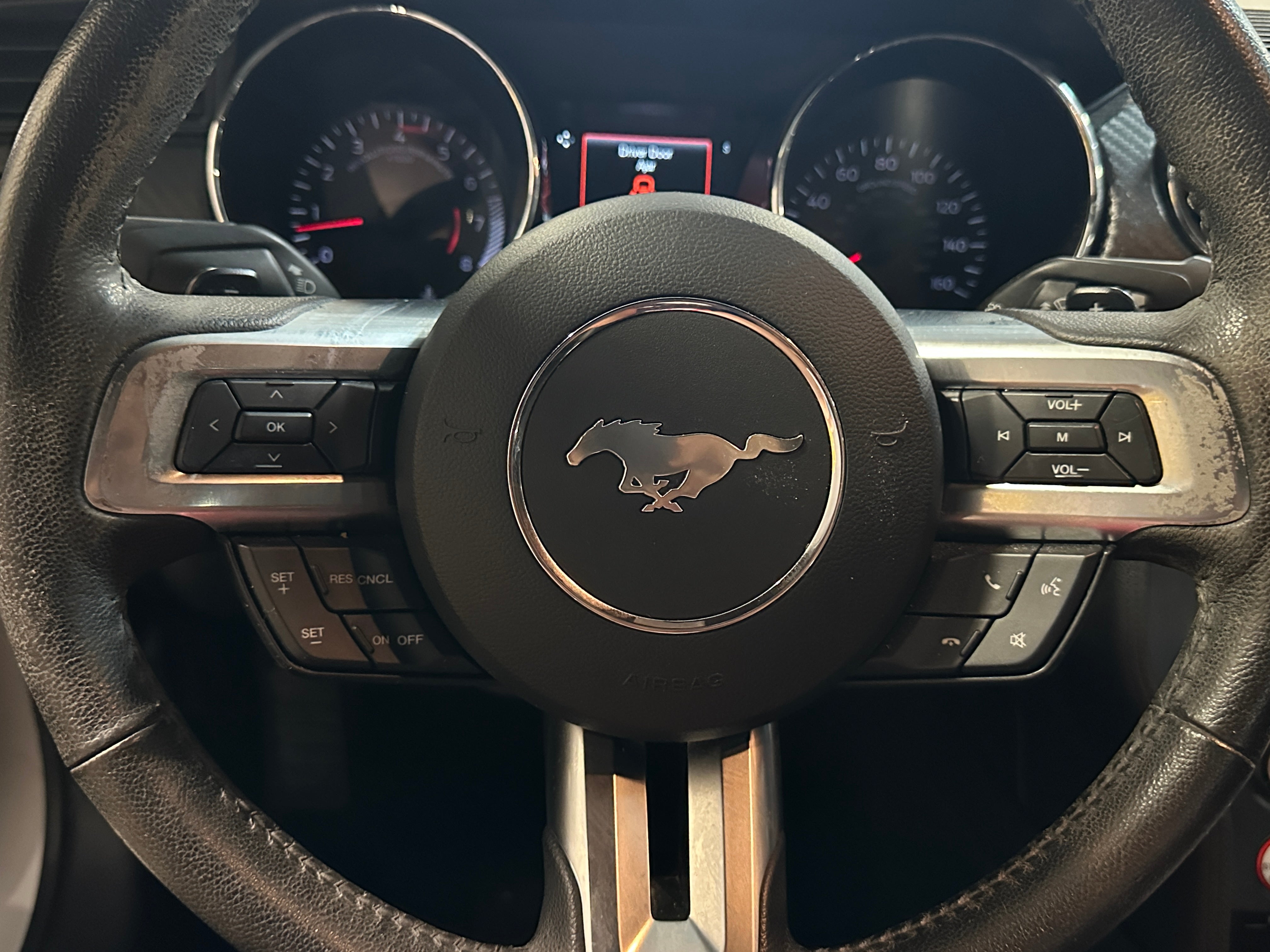2015 Ford Mustang V6 4