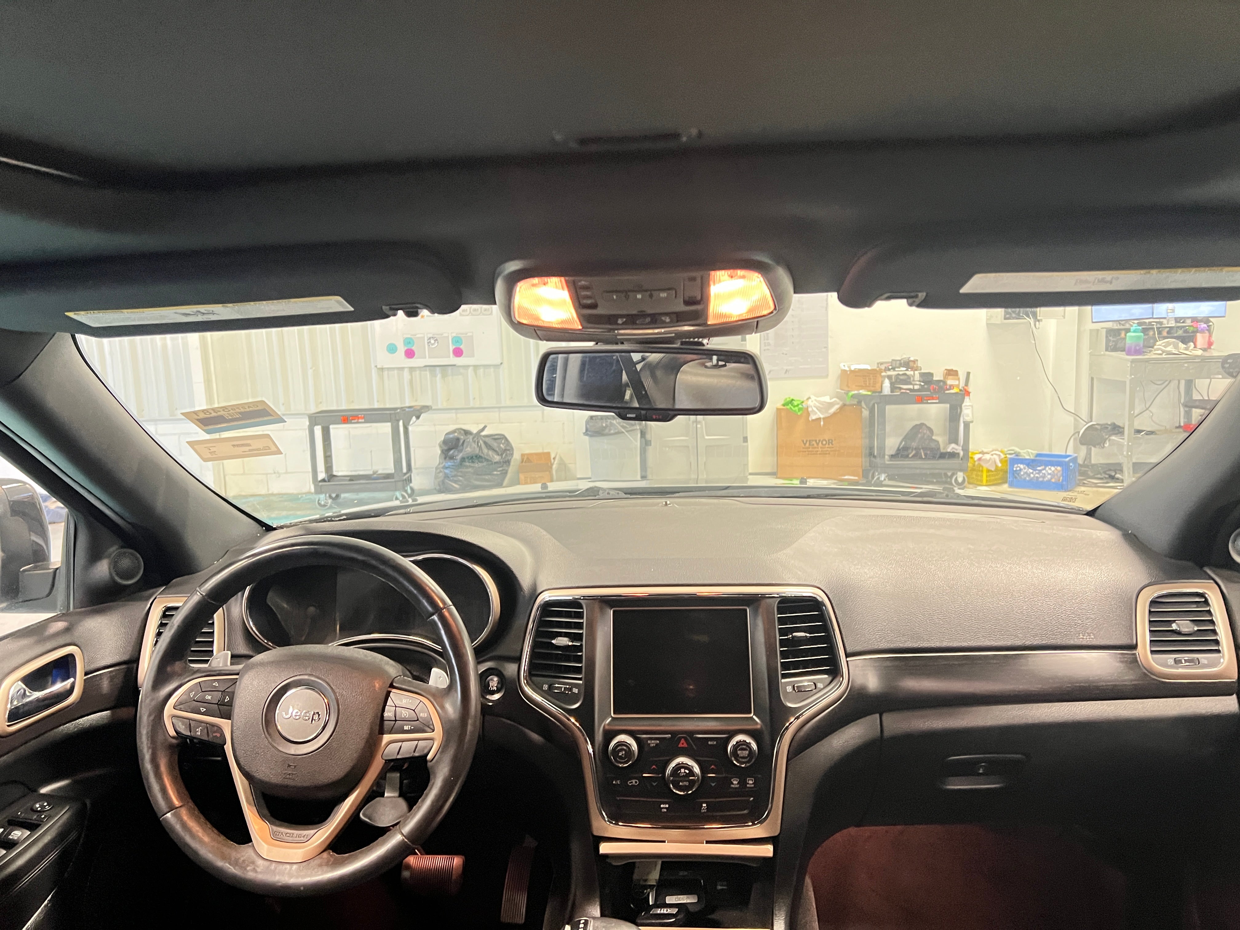 2015 Jeep Grand Cherokee Altitude 2