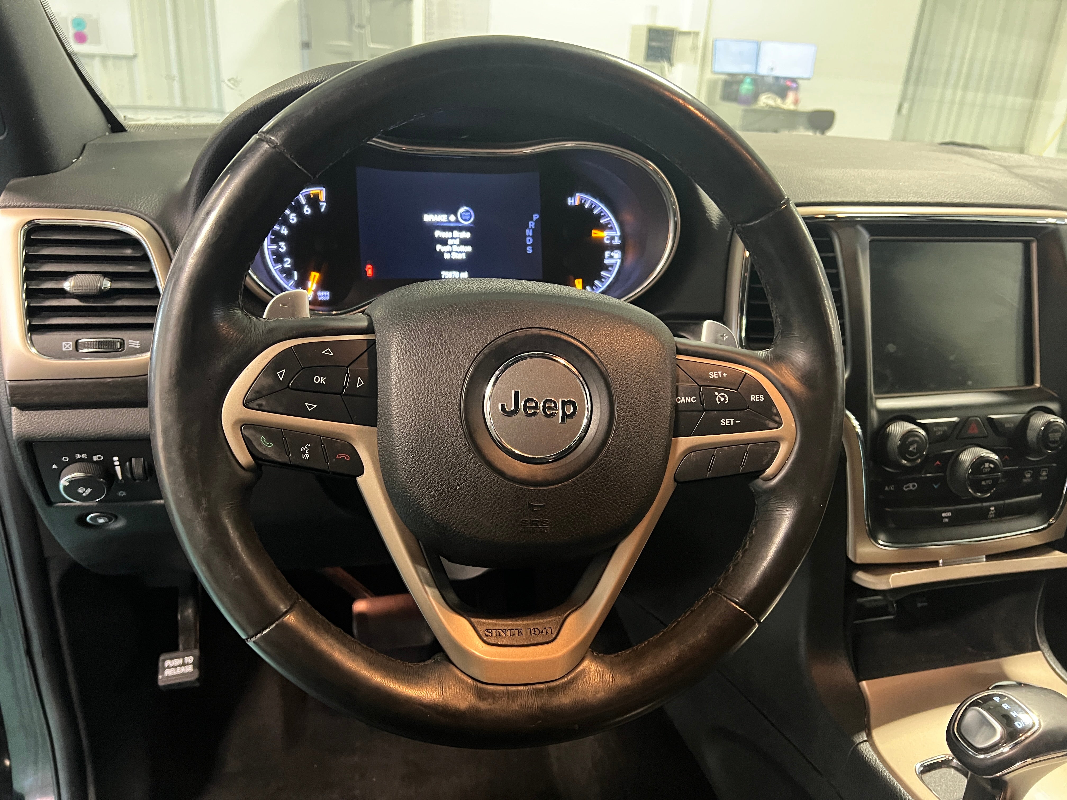 2015 Jeep Grand Cherokee Altitude 4