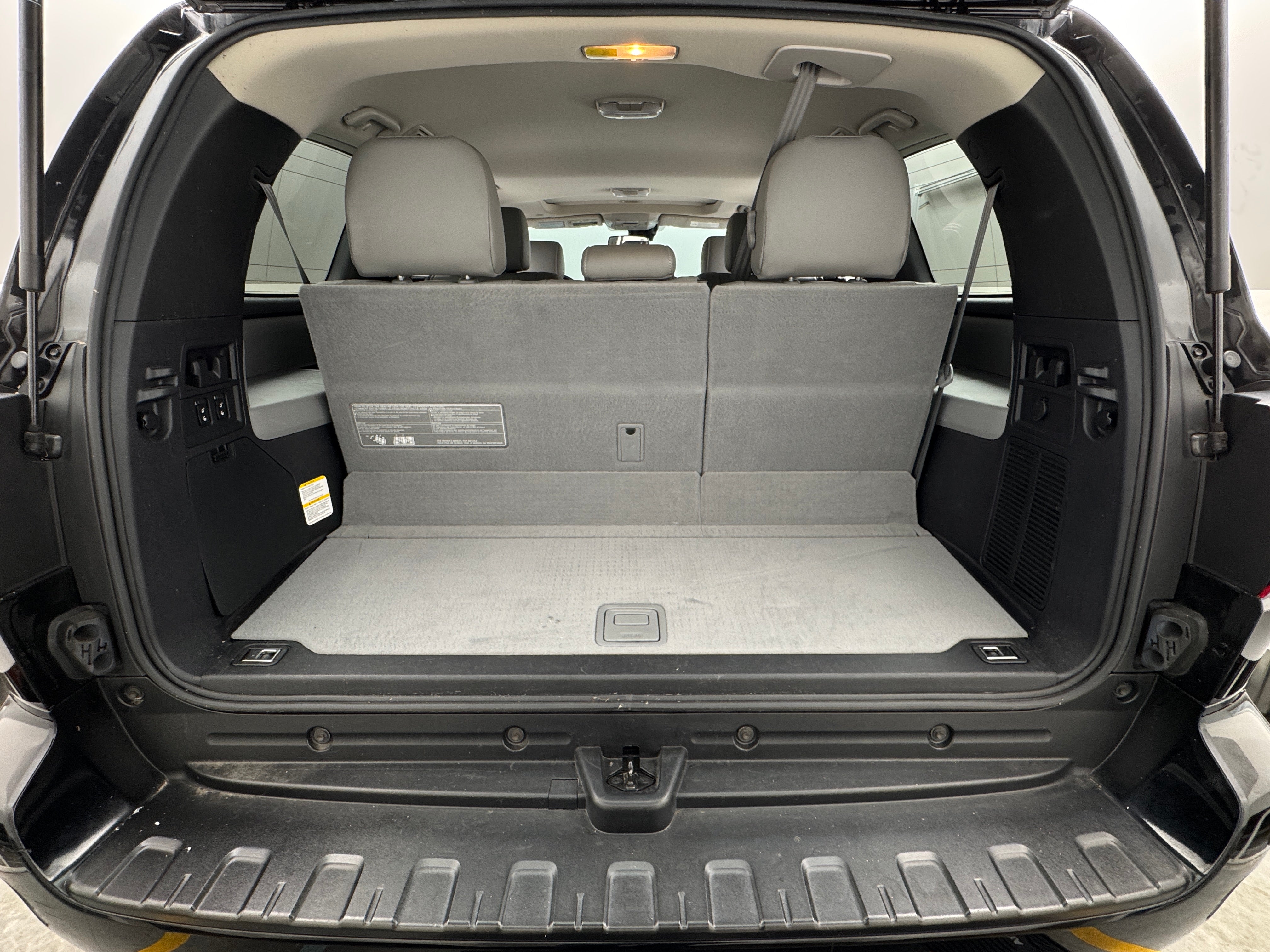2021 Toyota Sequoia SR5 7