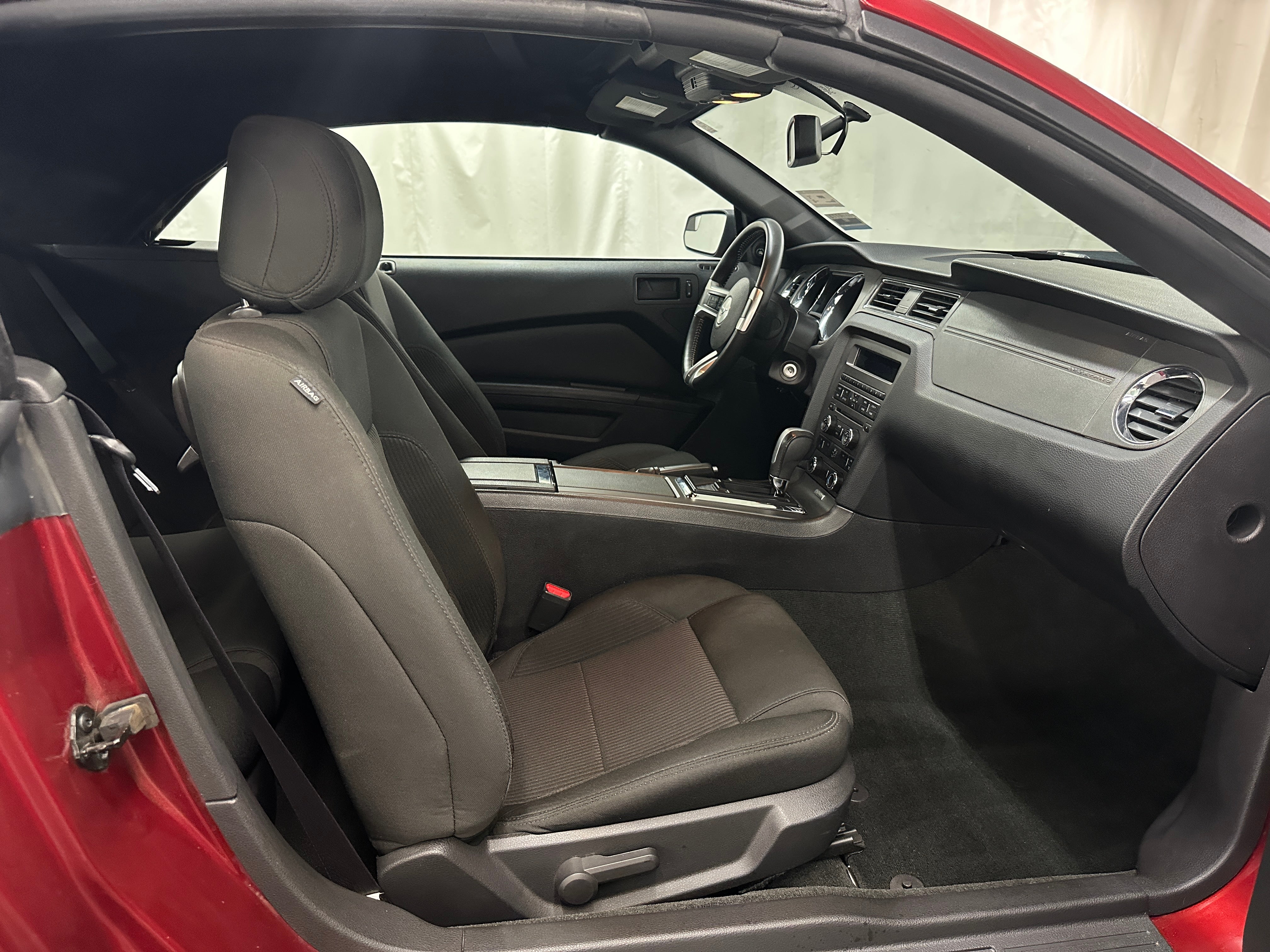 2014 Ford Mustang GT 2