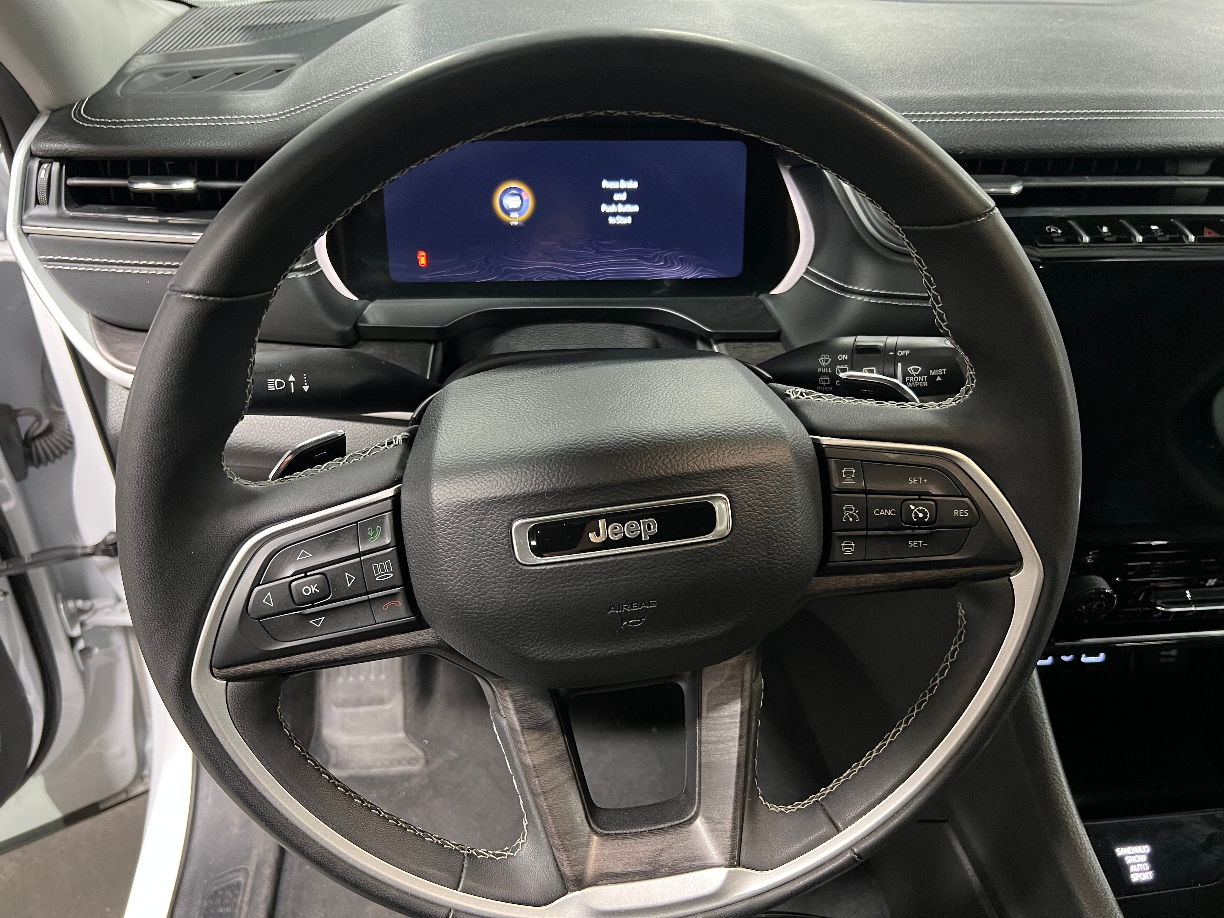 2023 Jeep Grand Cherokee L Limited Edition 4
