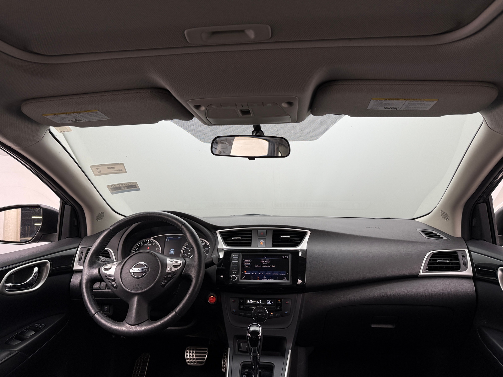 Thumbnail: 2019 Nissan Sentra - 3