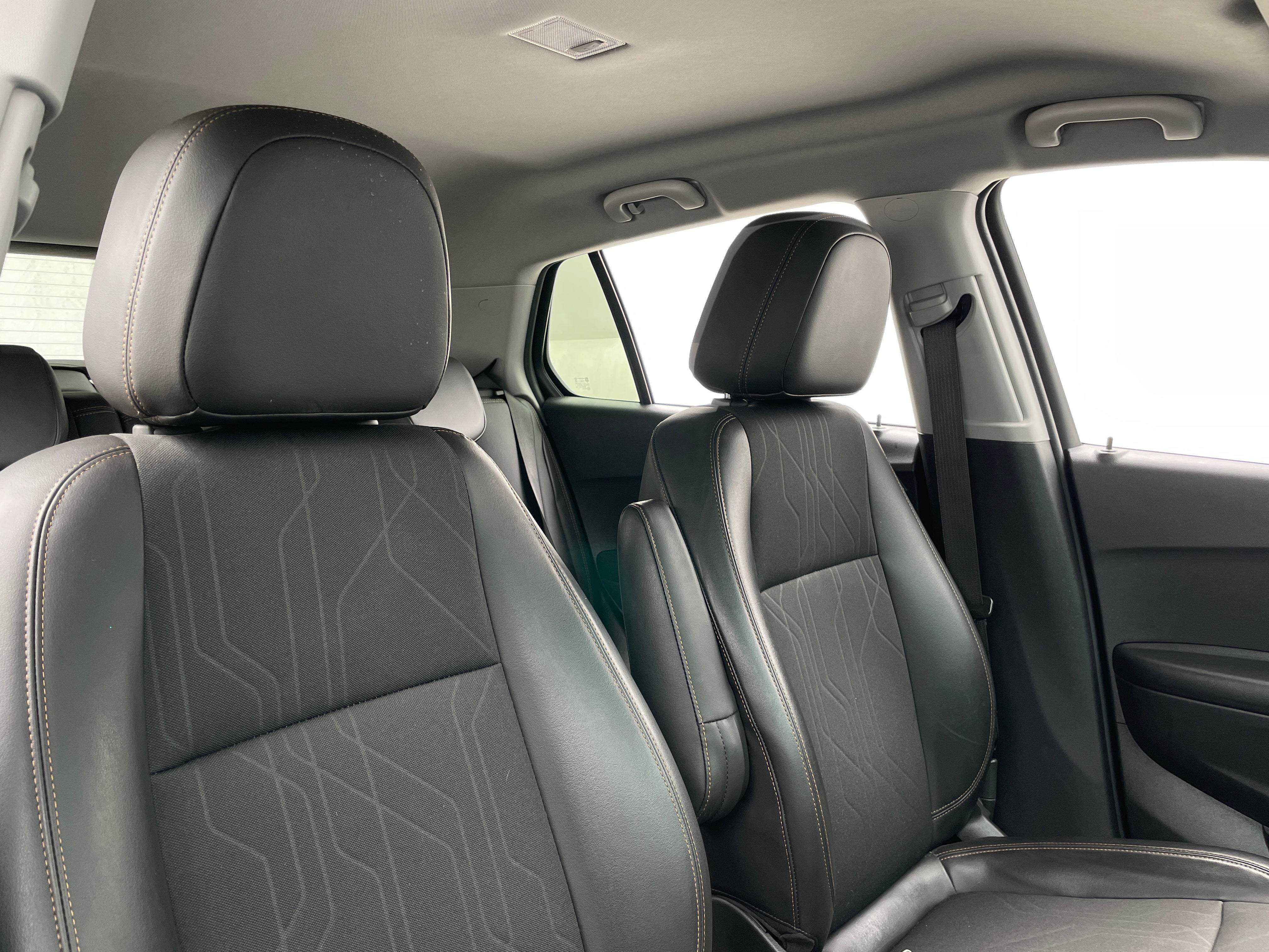 2022 Chevrolet Trax LT 2