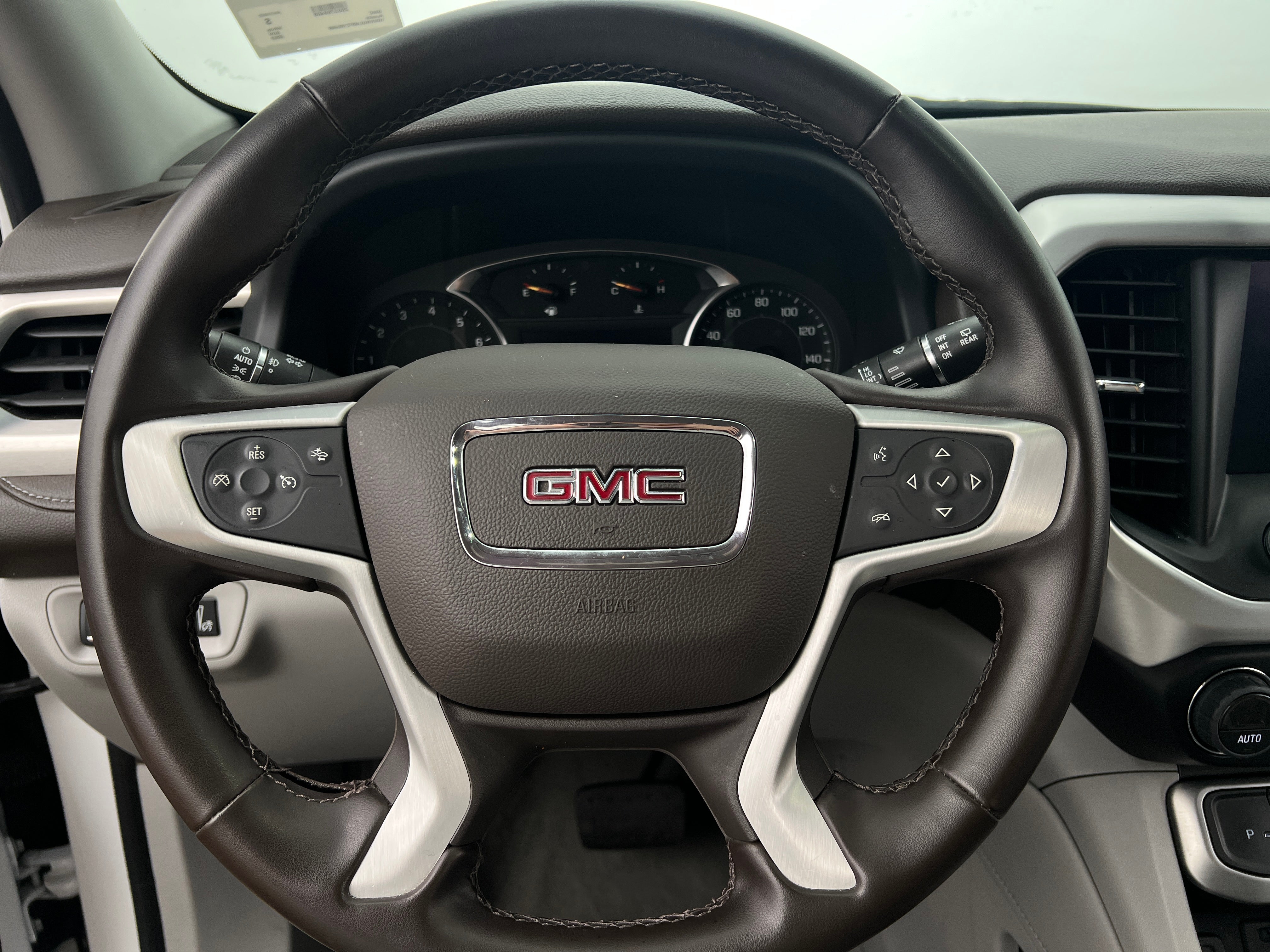 2023 GMC Acadia SLT 4