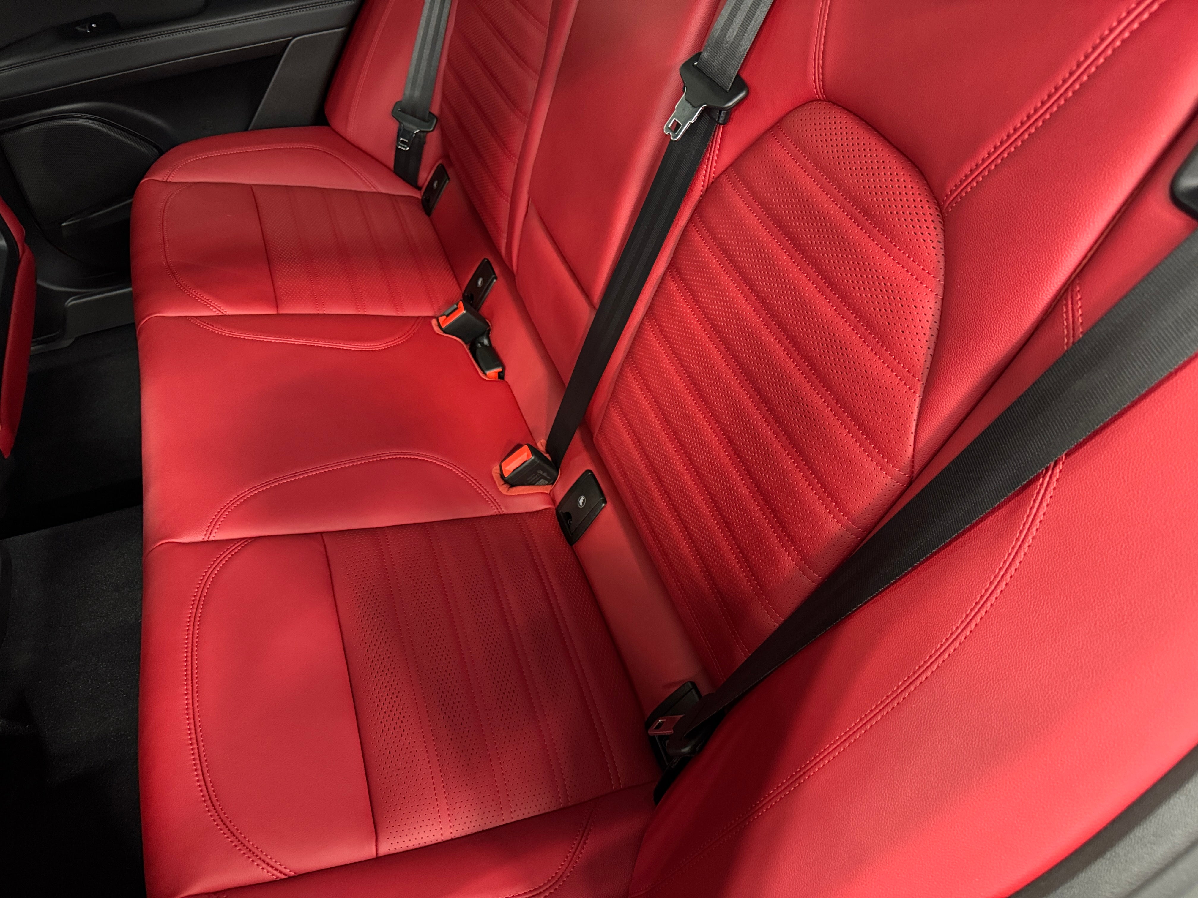 2024 Alfa Romeo Stelvio  5