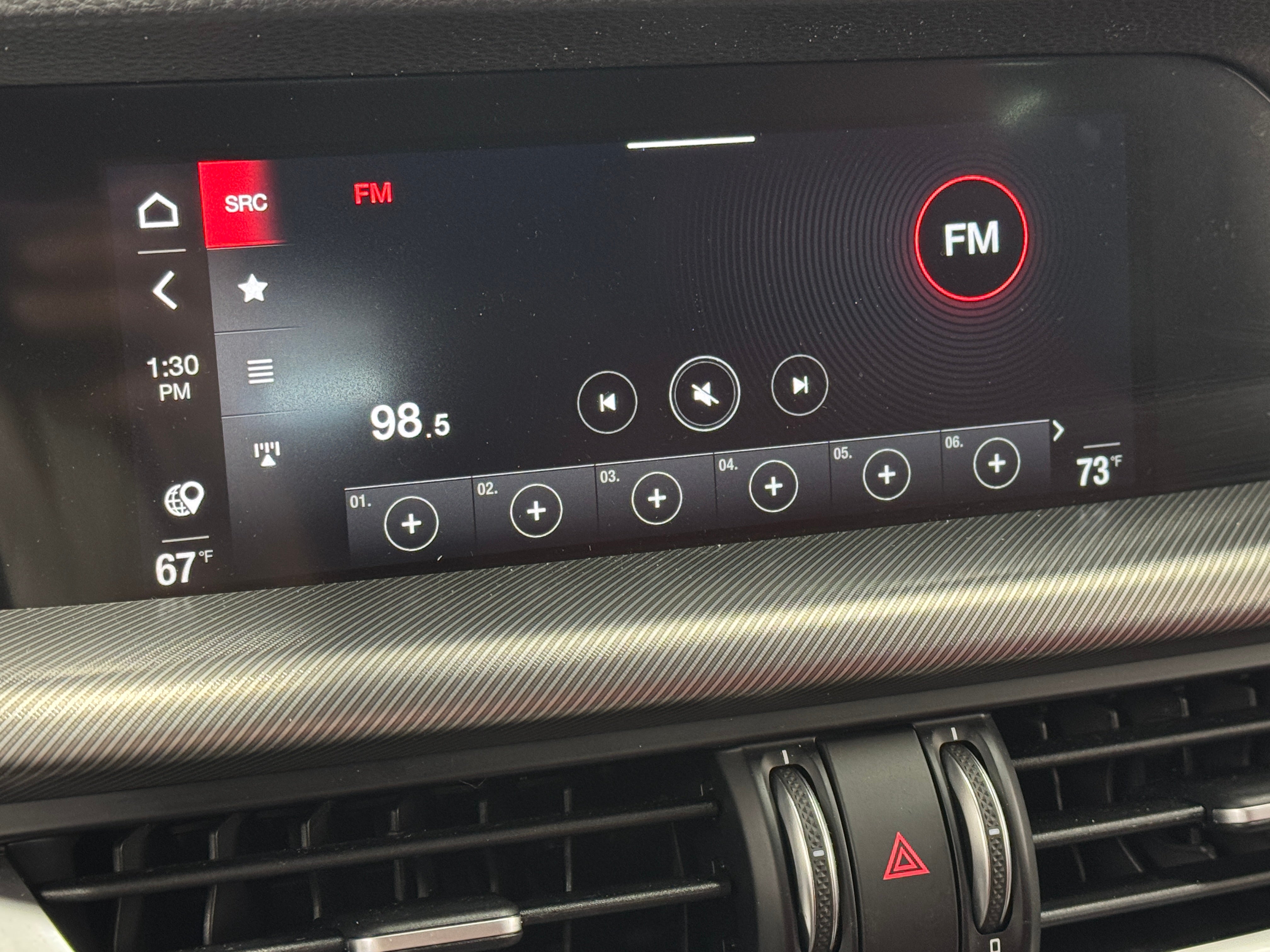 2024 Alfa Romeo Stelvio  3